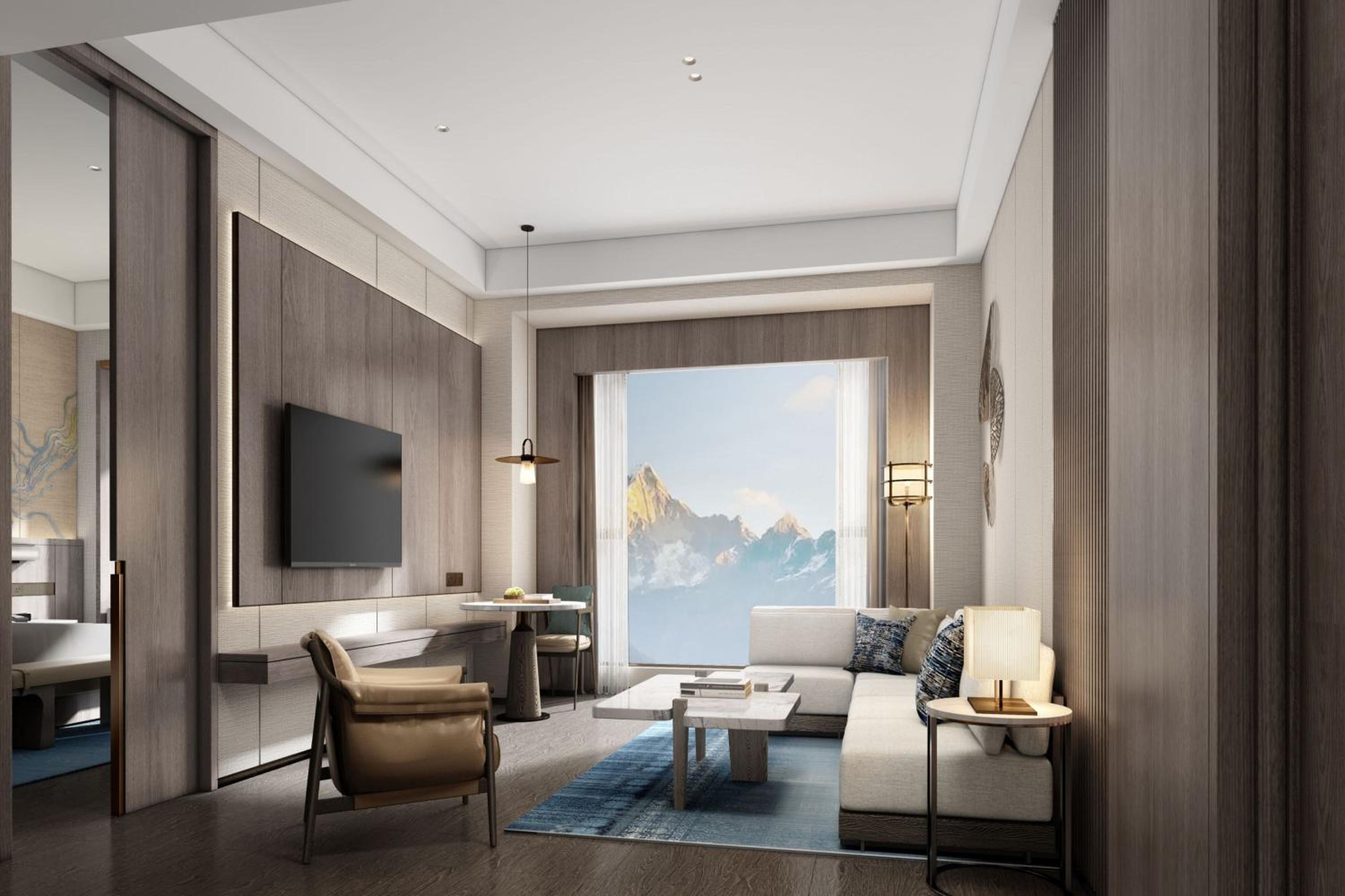 Executive King Suite with Balcony and City View photo 2