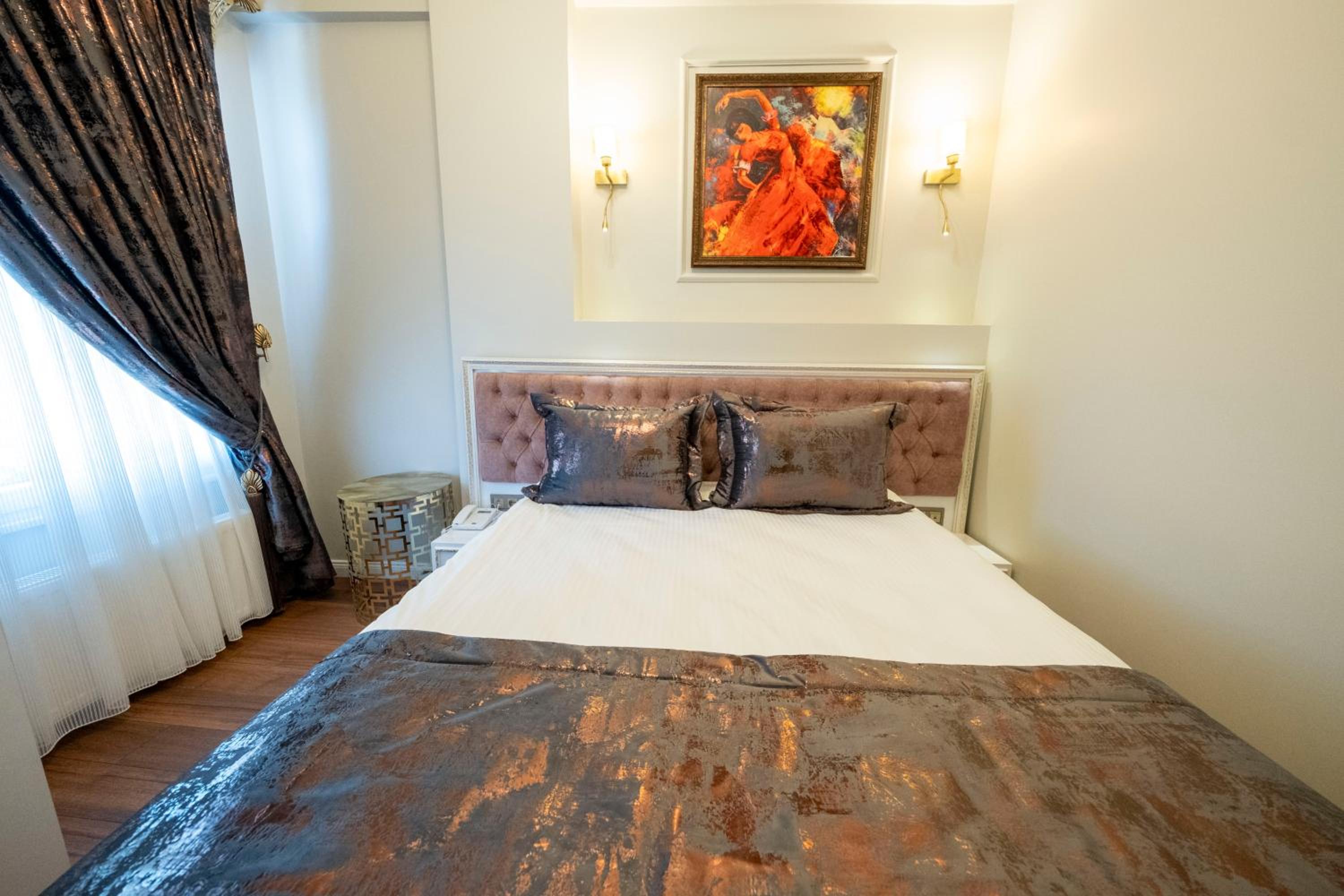 Deluxe Double Room photo 2