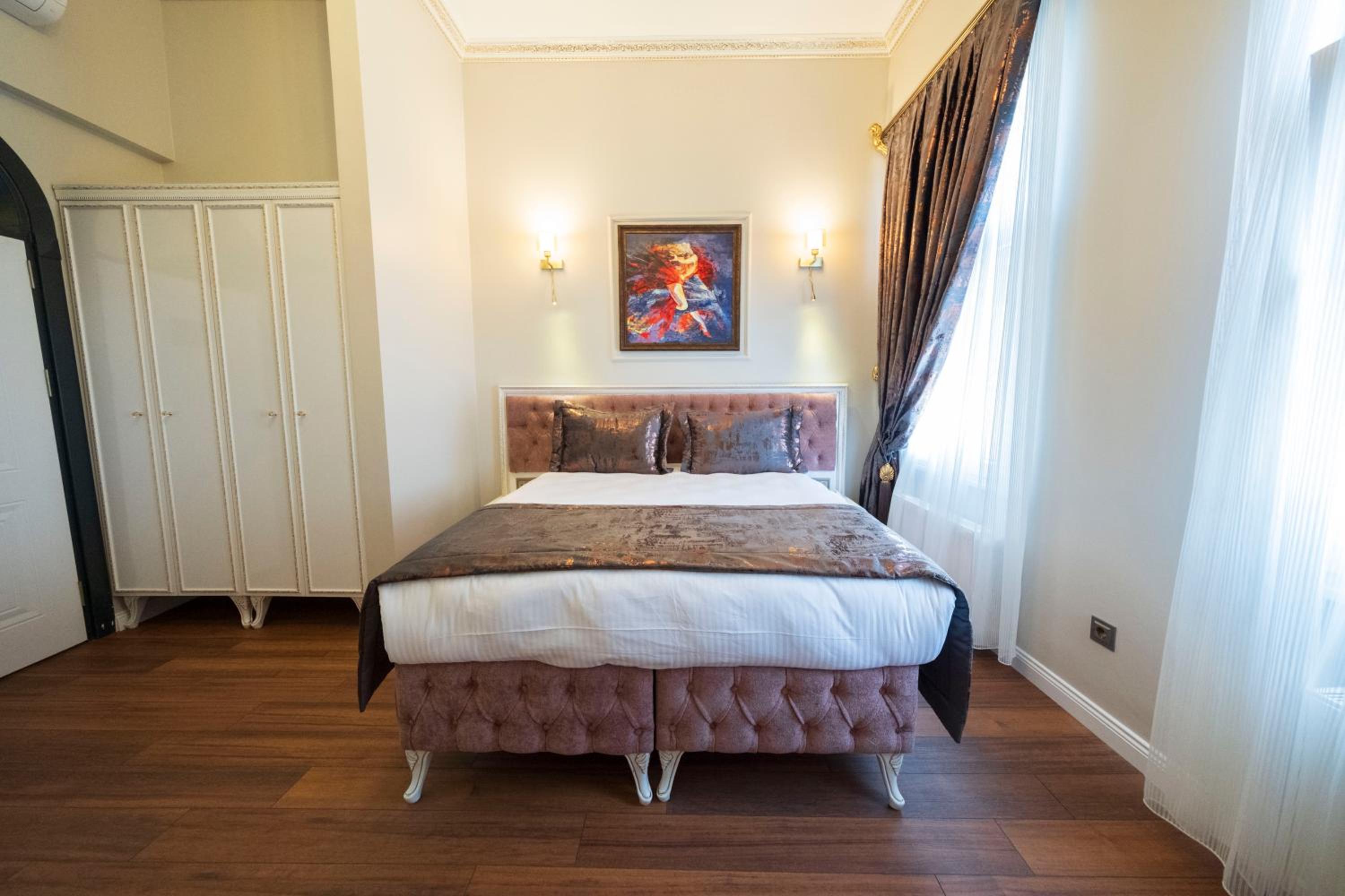 Deluxe Triple Room photo 1