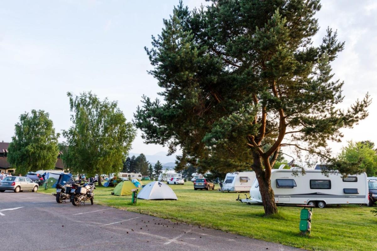 Tent Place - Photo 1