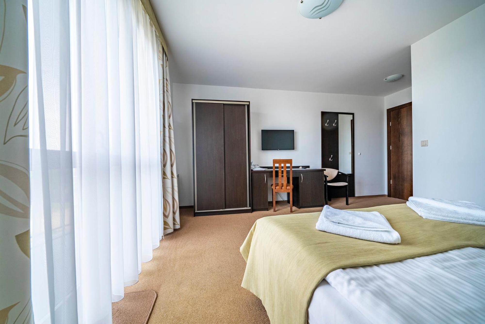 Deluxe Double Room with Balcony and Sea View photo 1