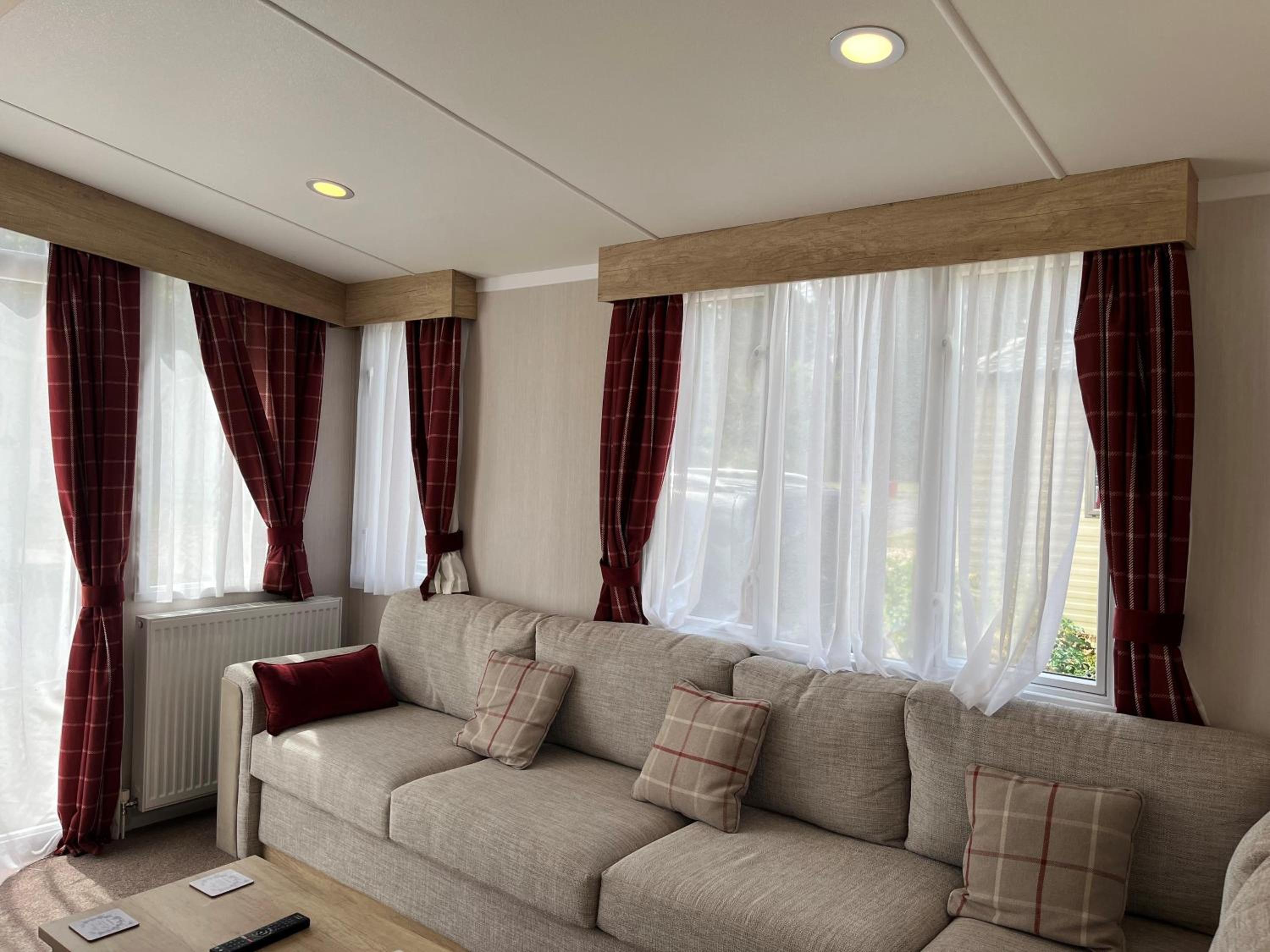Mobile Home photo 1