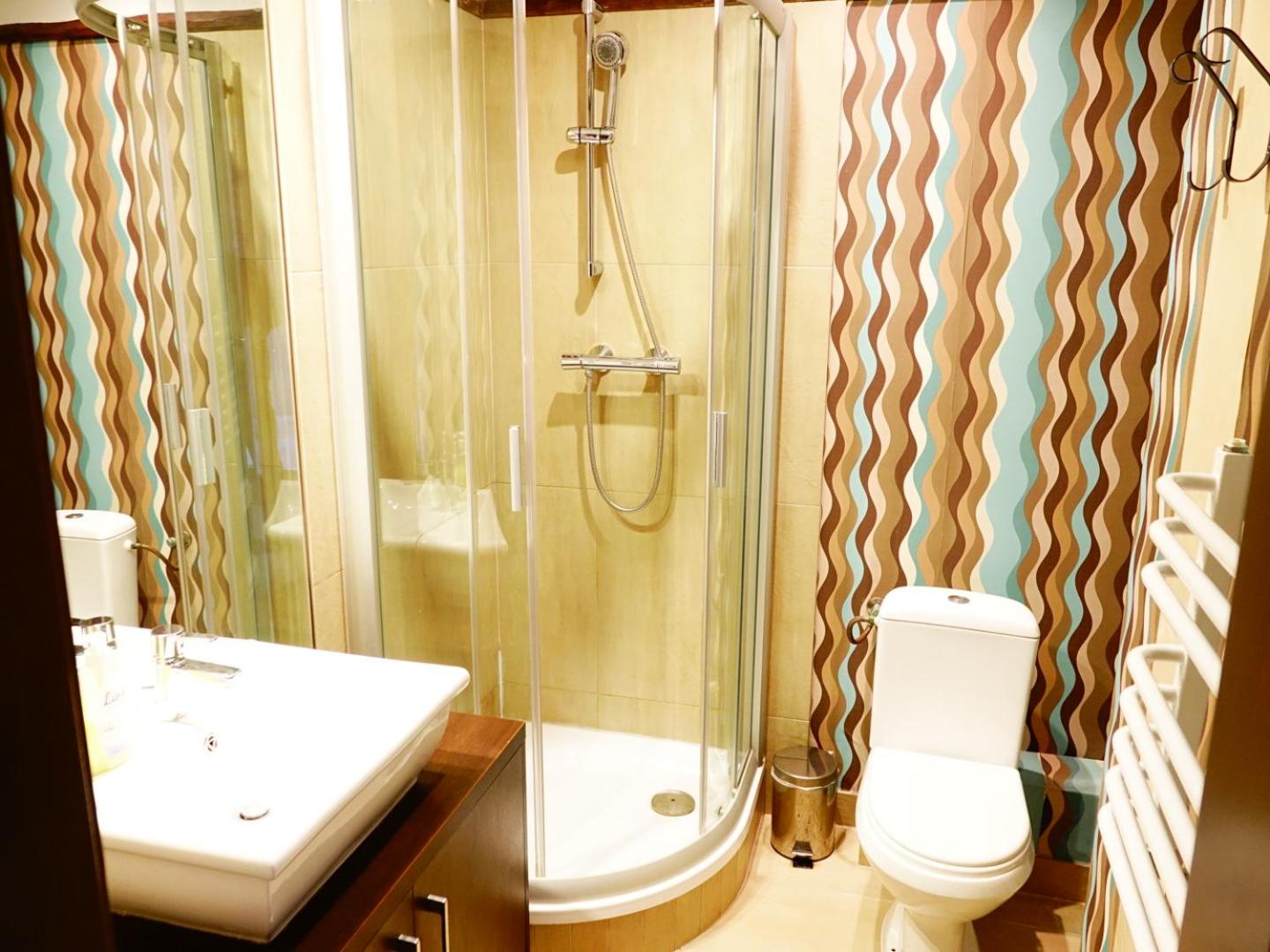 Double Room - Photo 14