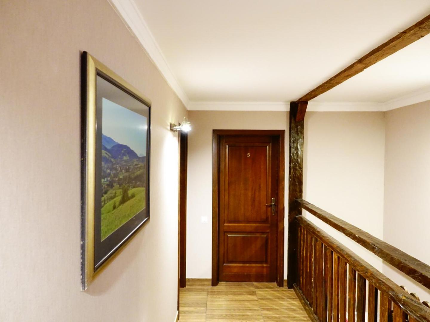 Double Room - Photo 13