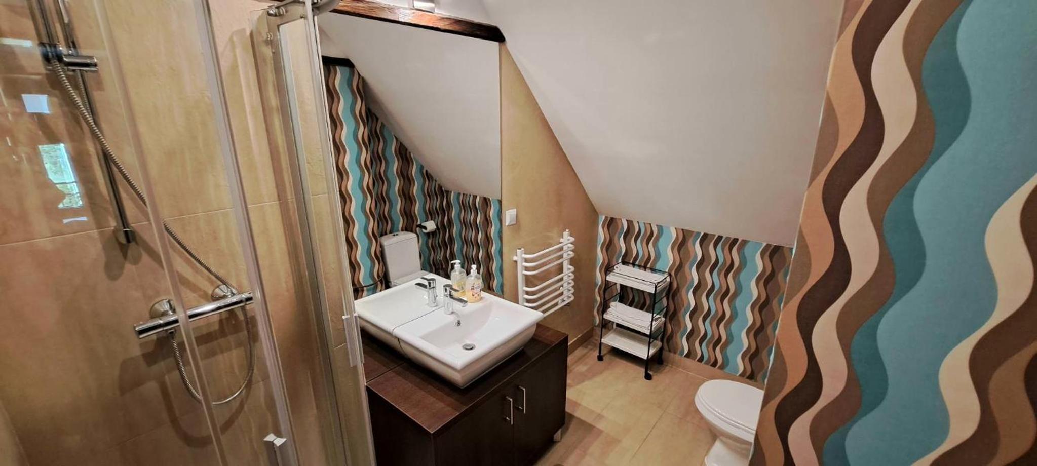 Double Room - Photo 12