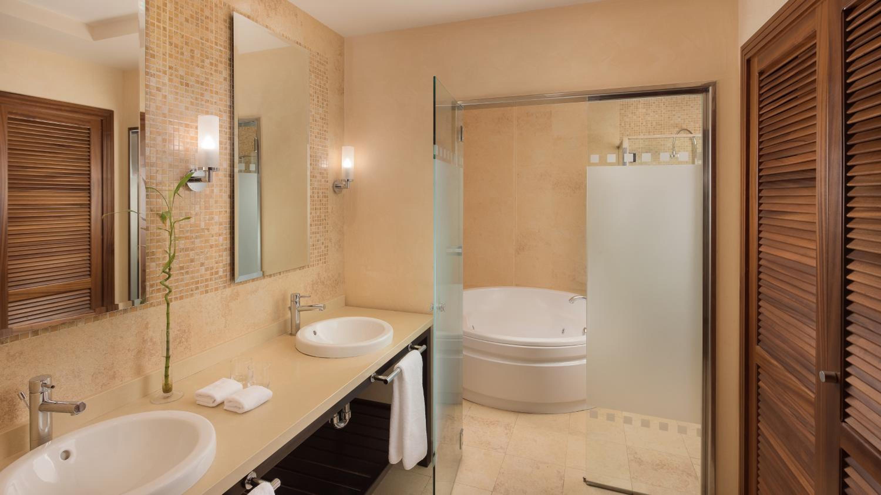 Deluxe Junior Suite with Sea View
