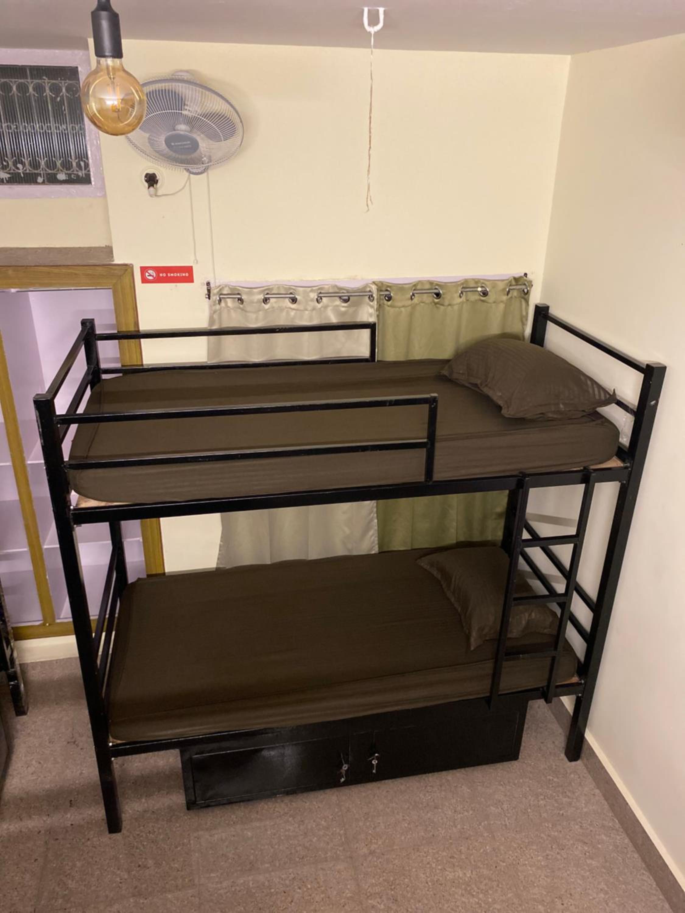 6-Bed Female Dormitory Room photo 1