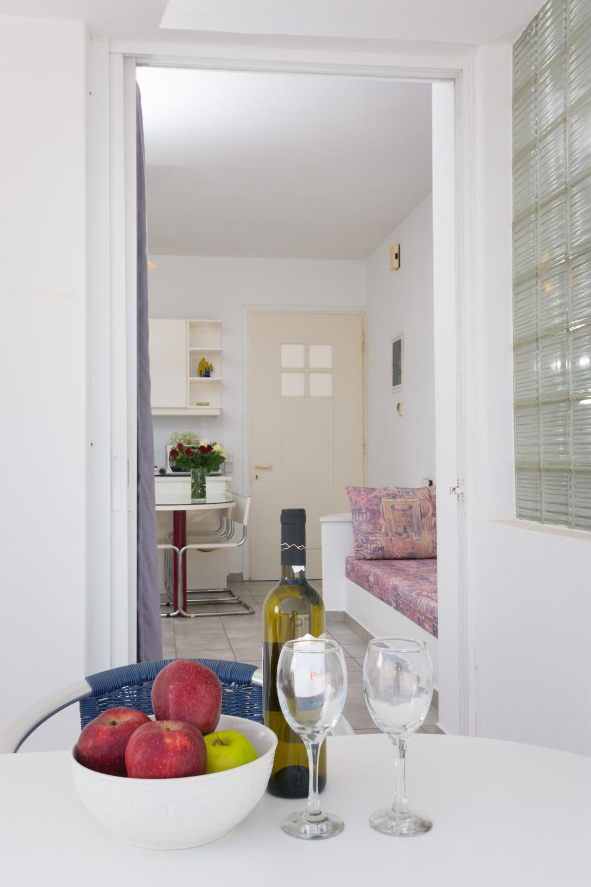 One-Bedroom Apartment (2 Adults) photo 2