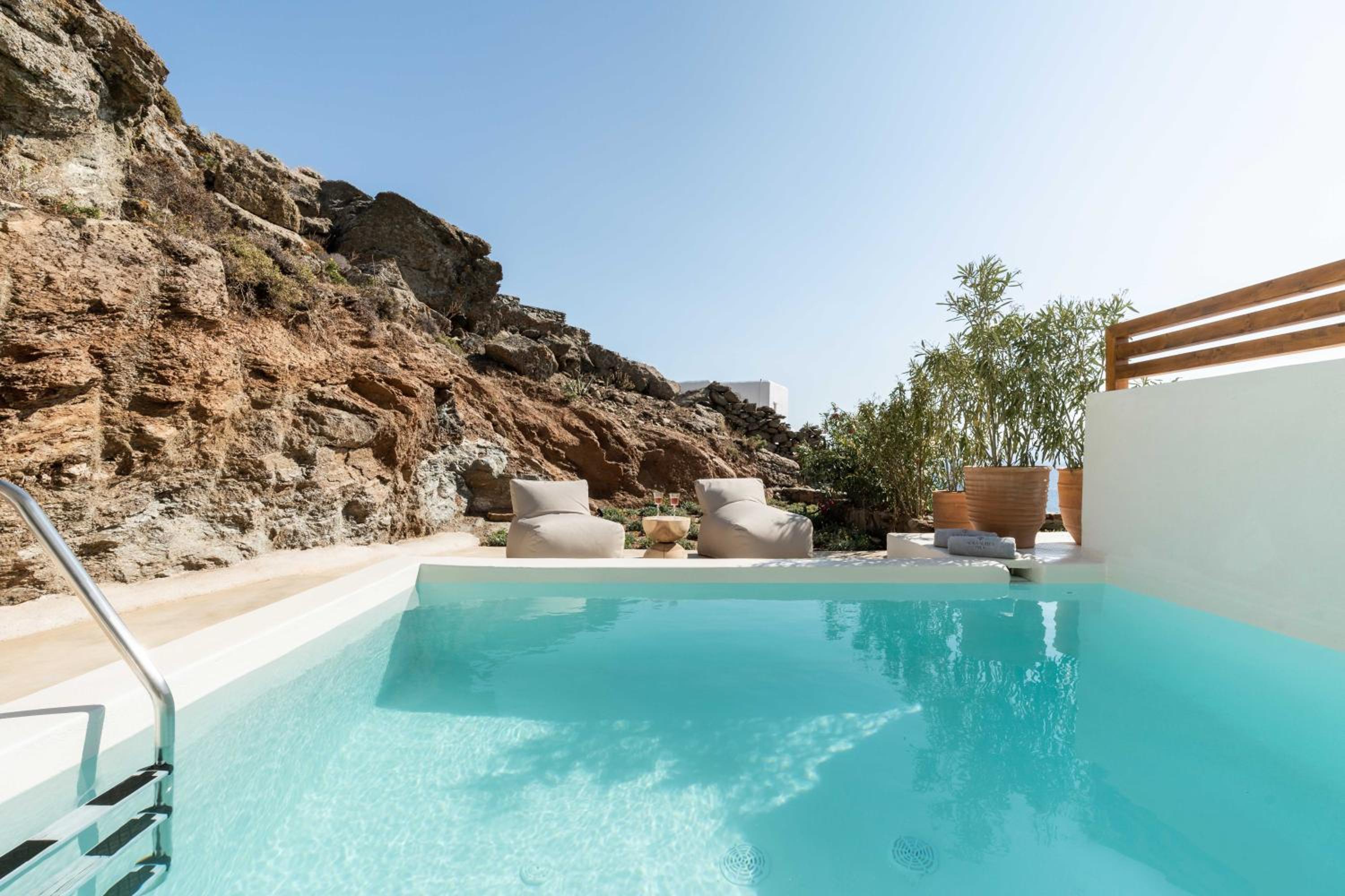 Elegant Suite With Private Outdoor Pool And Sea View photo 2