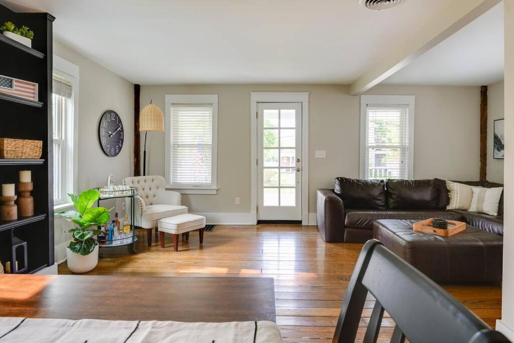 Two-Bedroom House photo 1