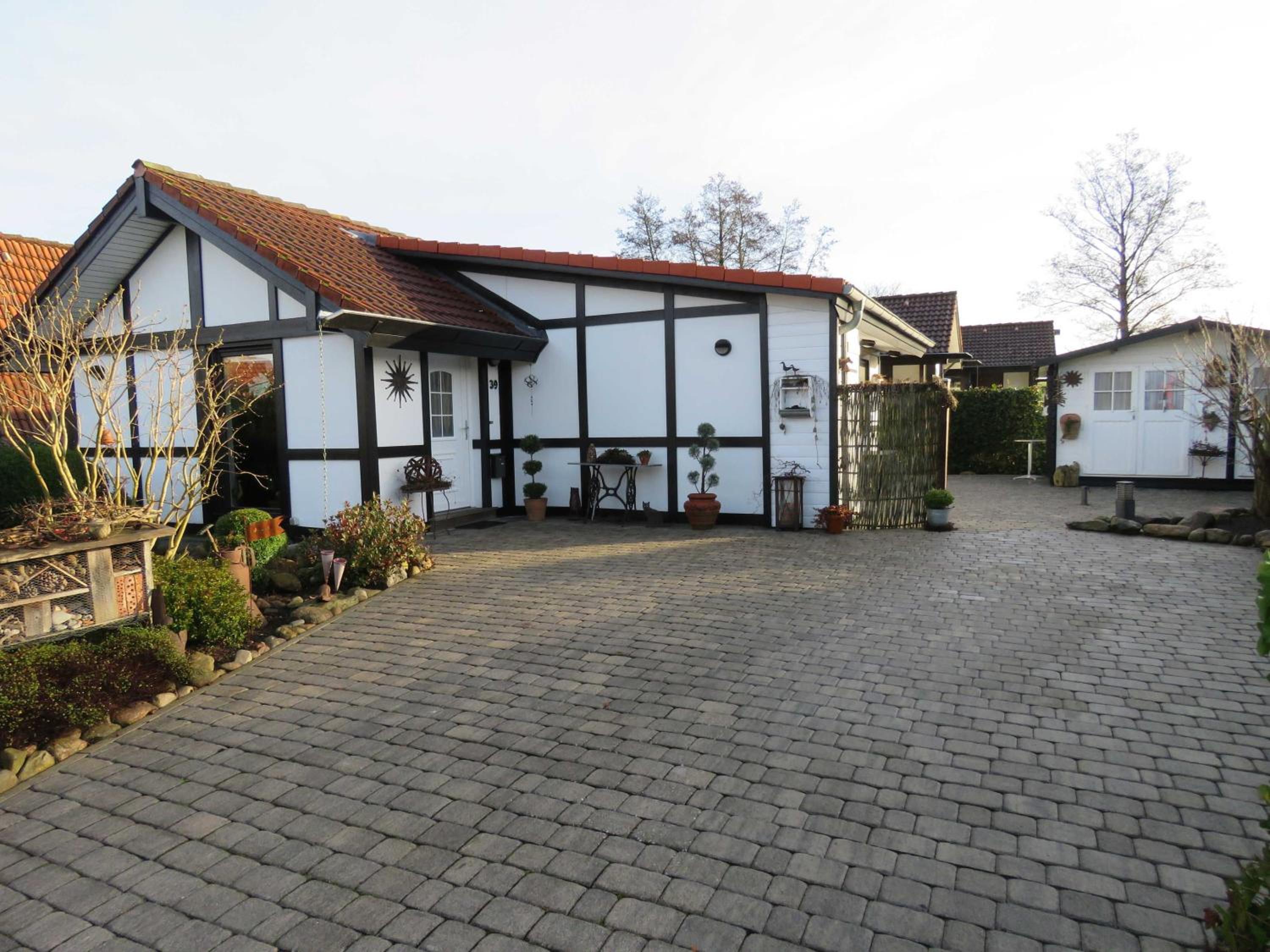 Two-Bedroom House photo 2