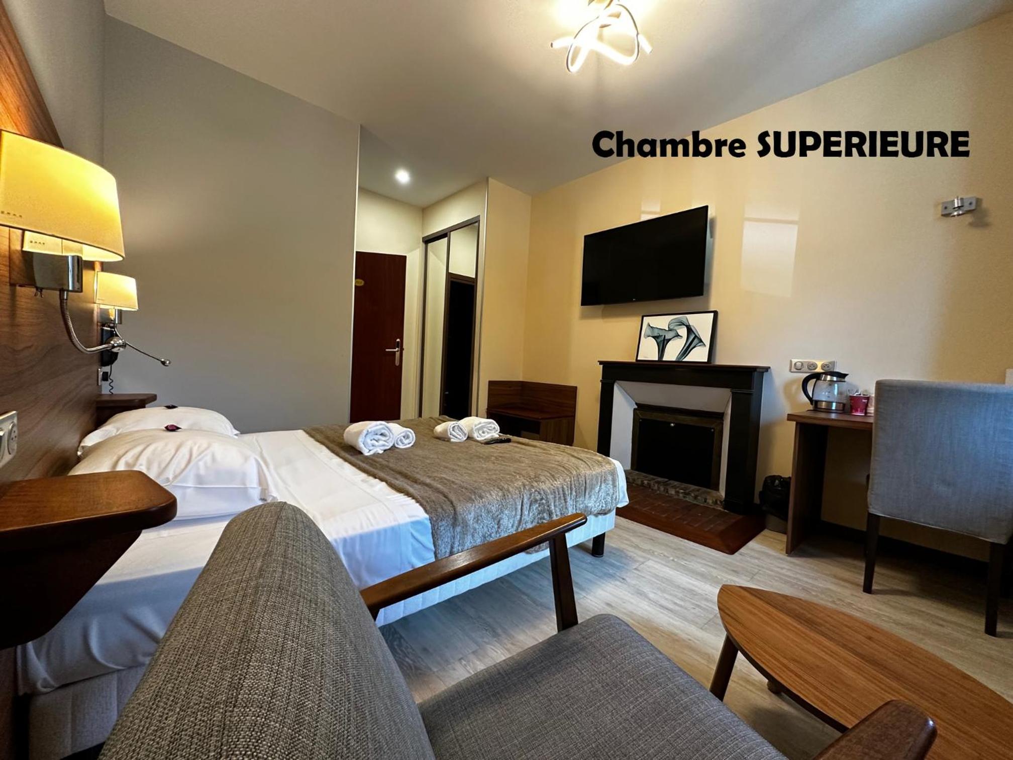 Superior Double Room - Photo 3