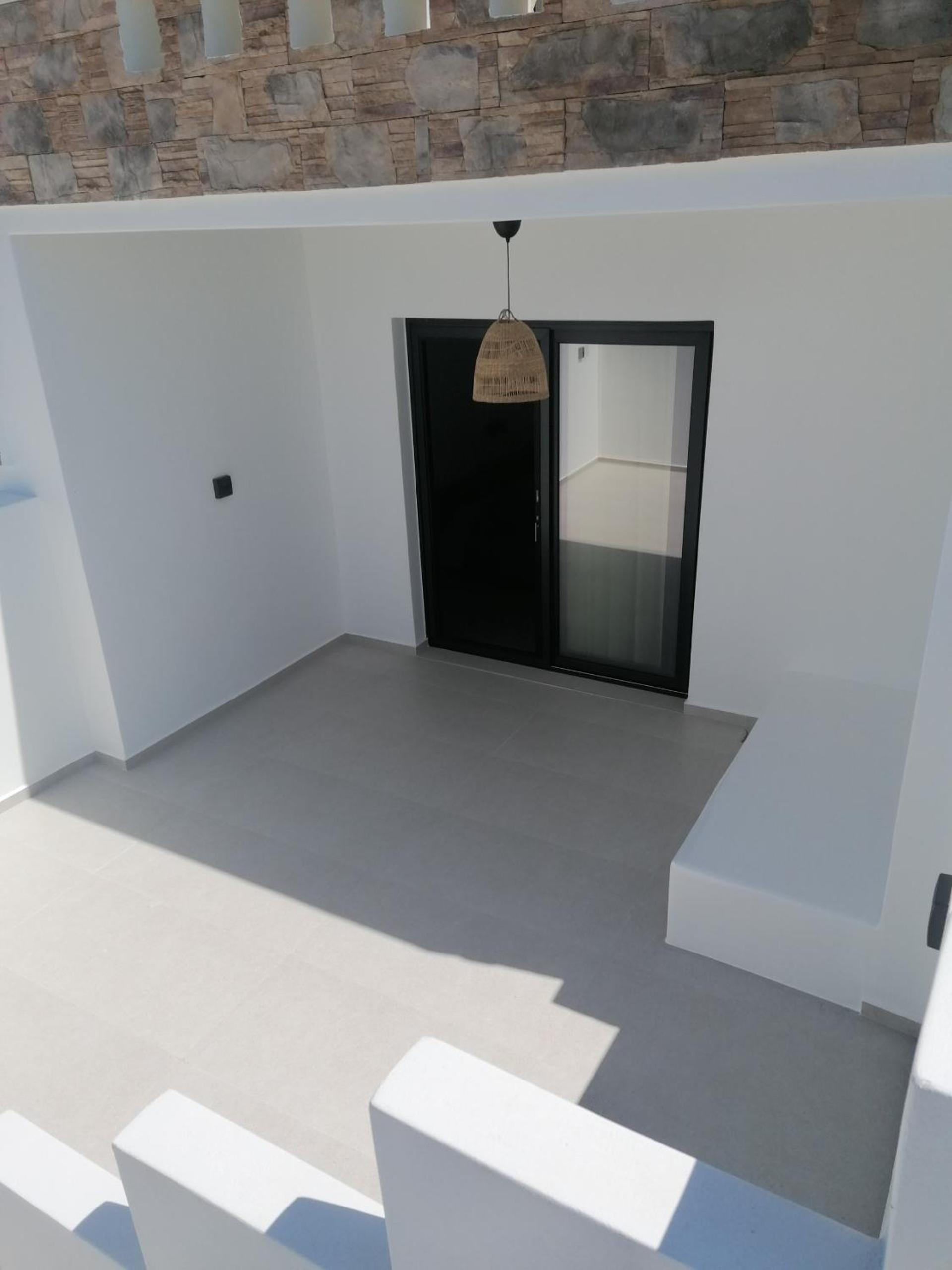 Budget Double Room - Photo 3