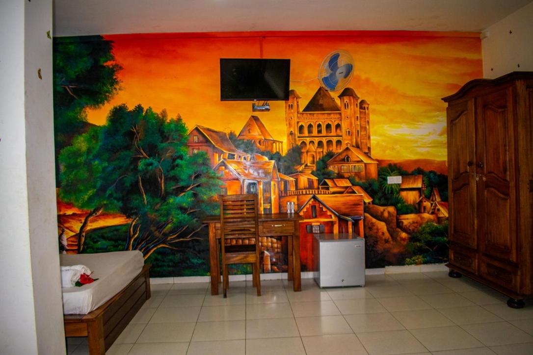 Family Room photo 2
