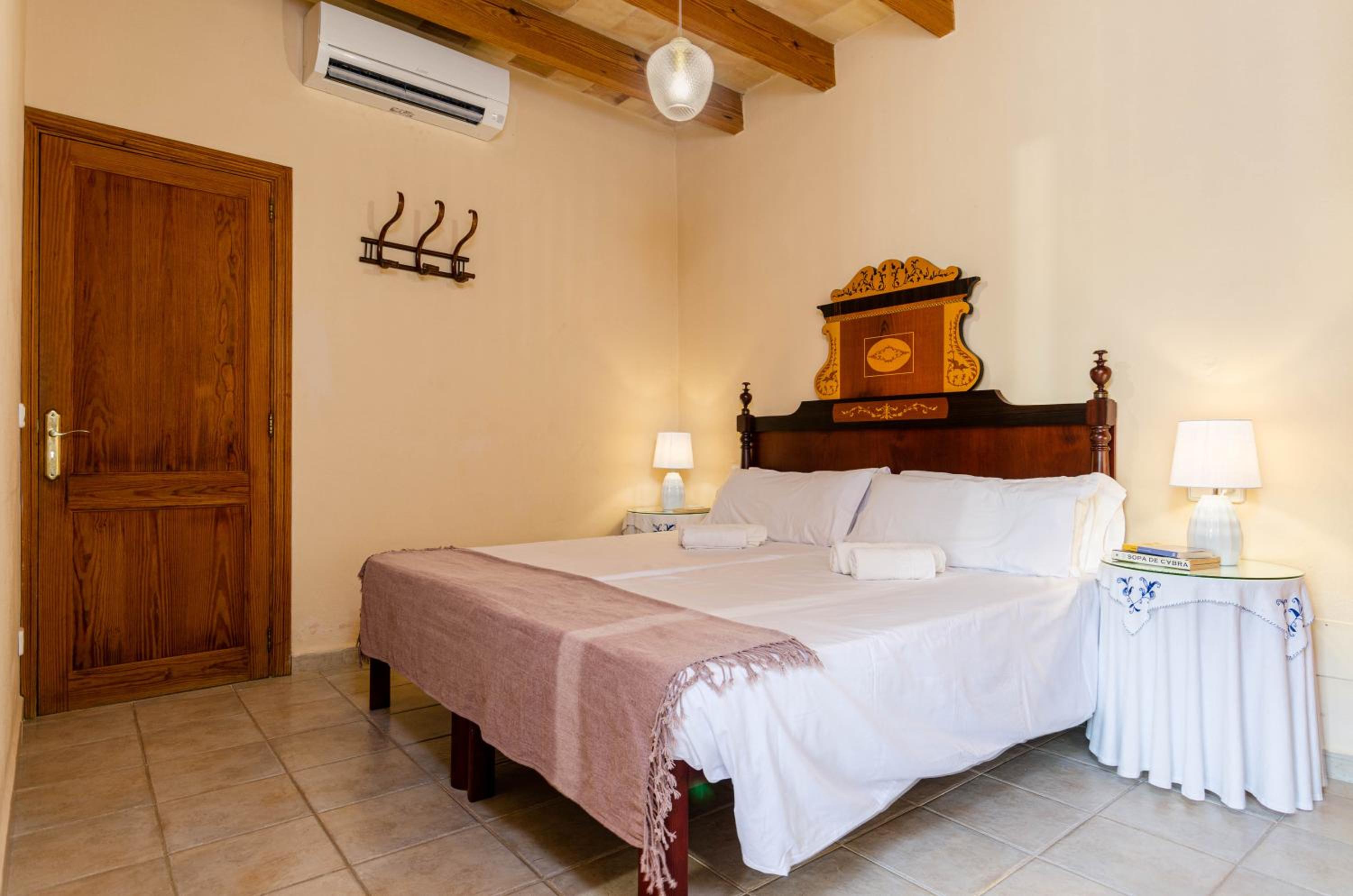 Habitación Doble con Acceso a la Piscina