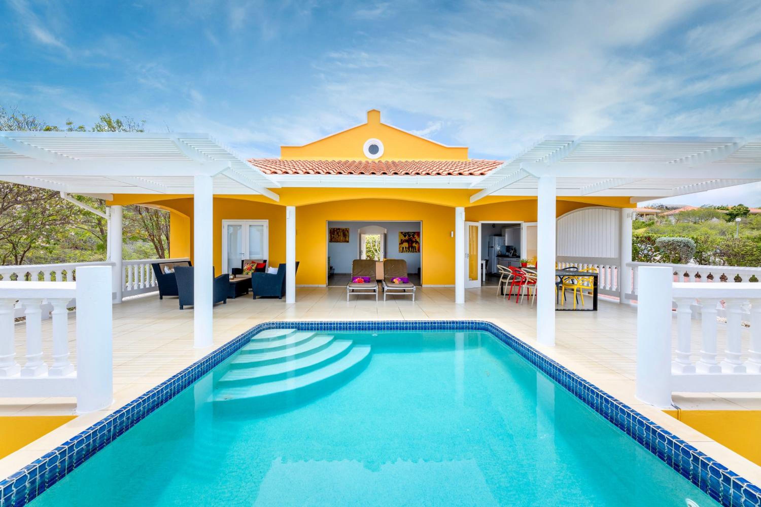 3 bedroom seaview with private pool
