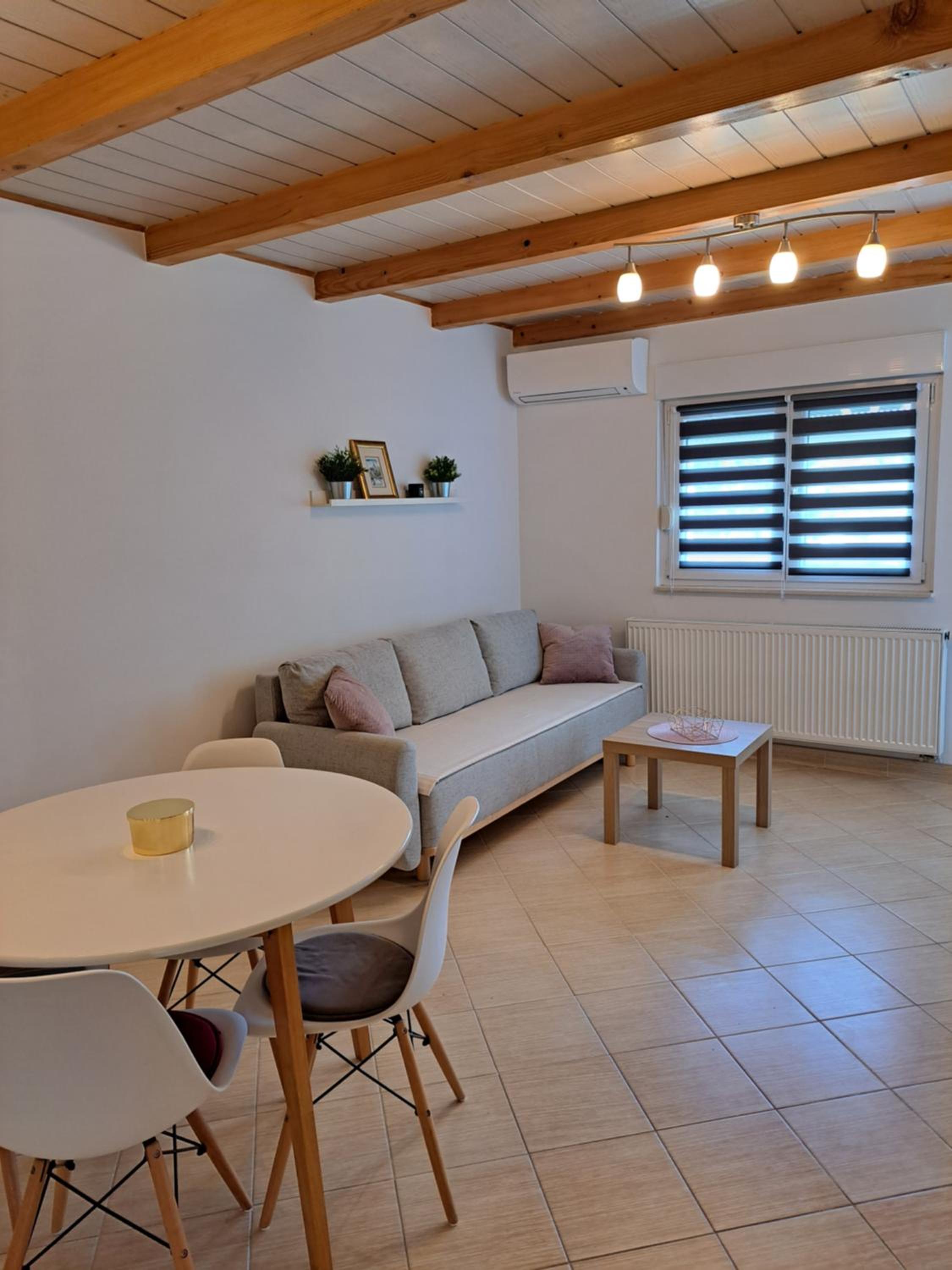 One-Bedroom Apartment - Photo 25