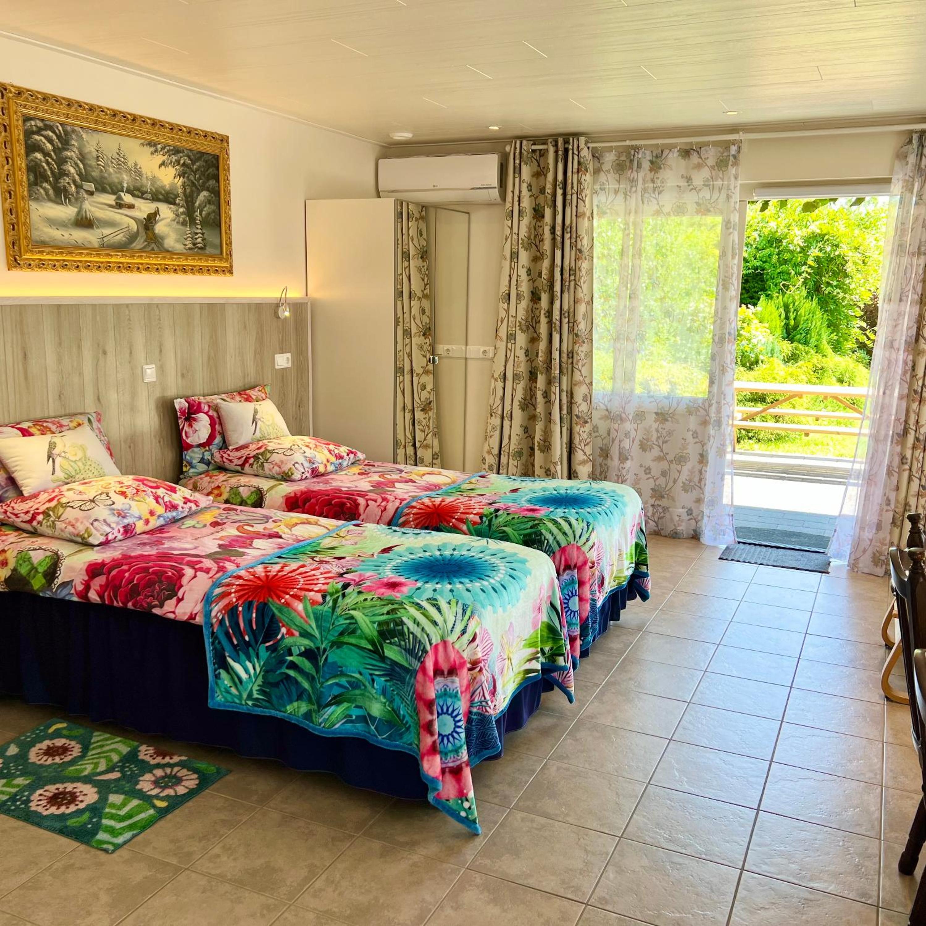 Junior Suite with Terrace