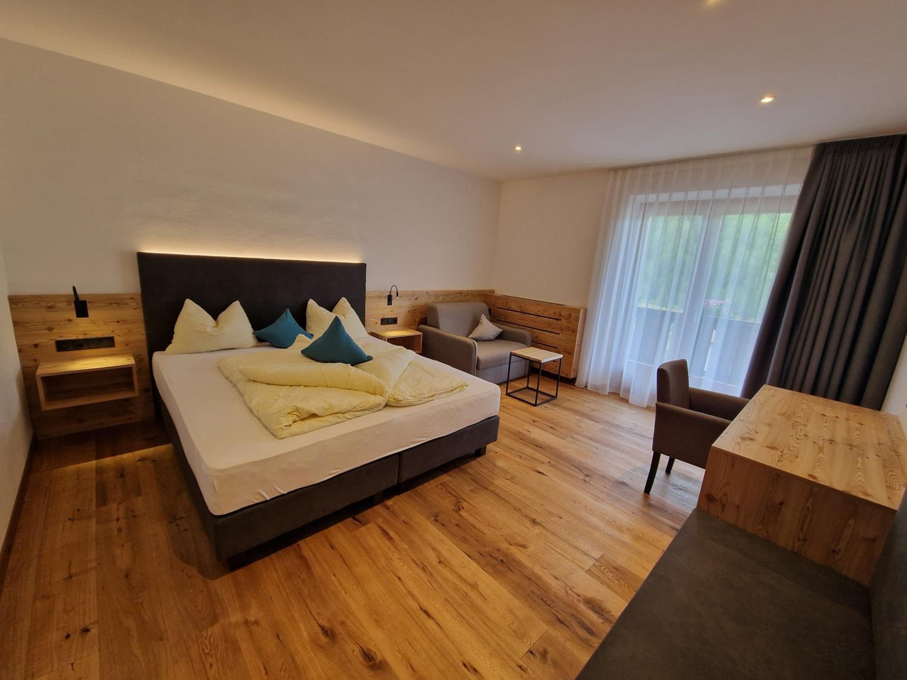Double Room - Photo 10
