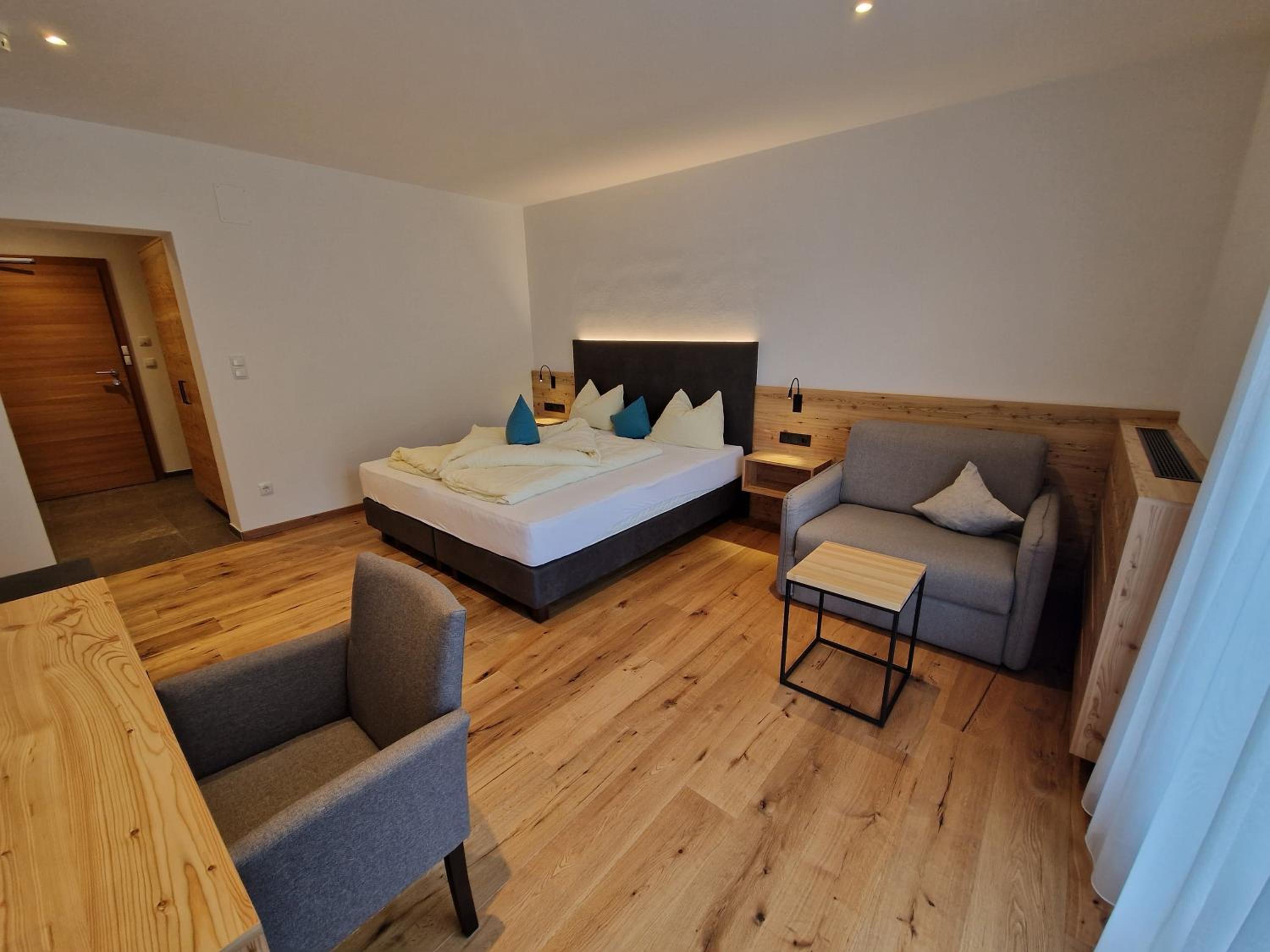 Double Room - Photo 17