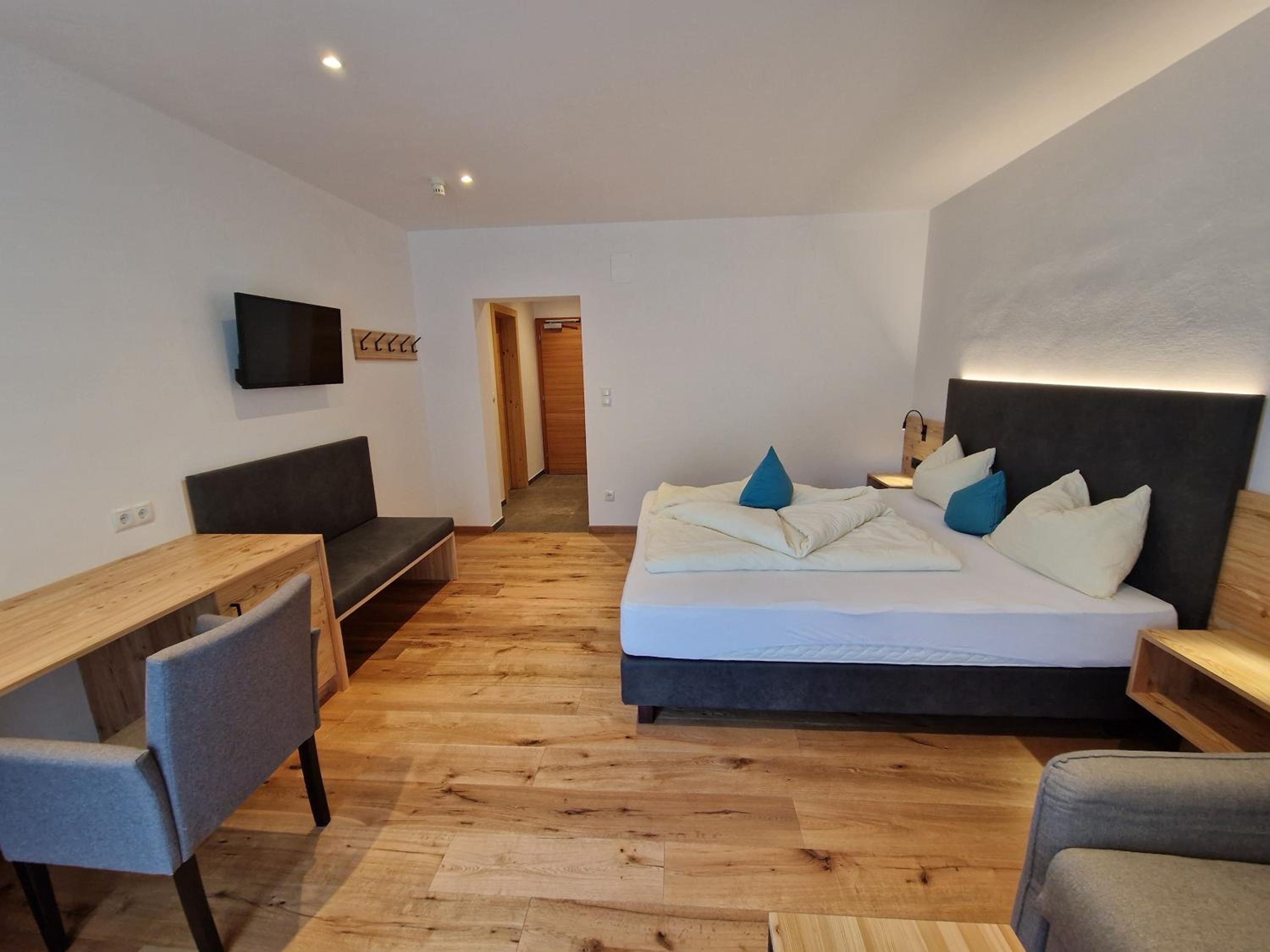 Double Room - Photo 19