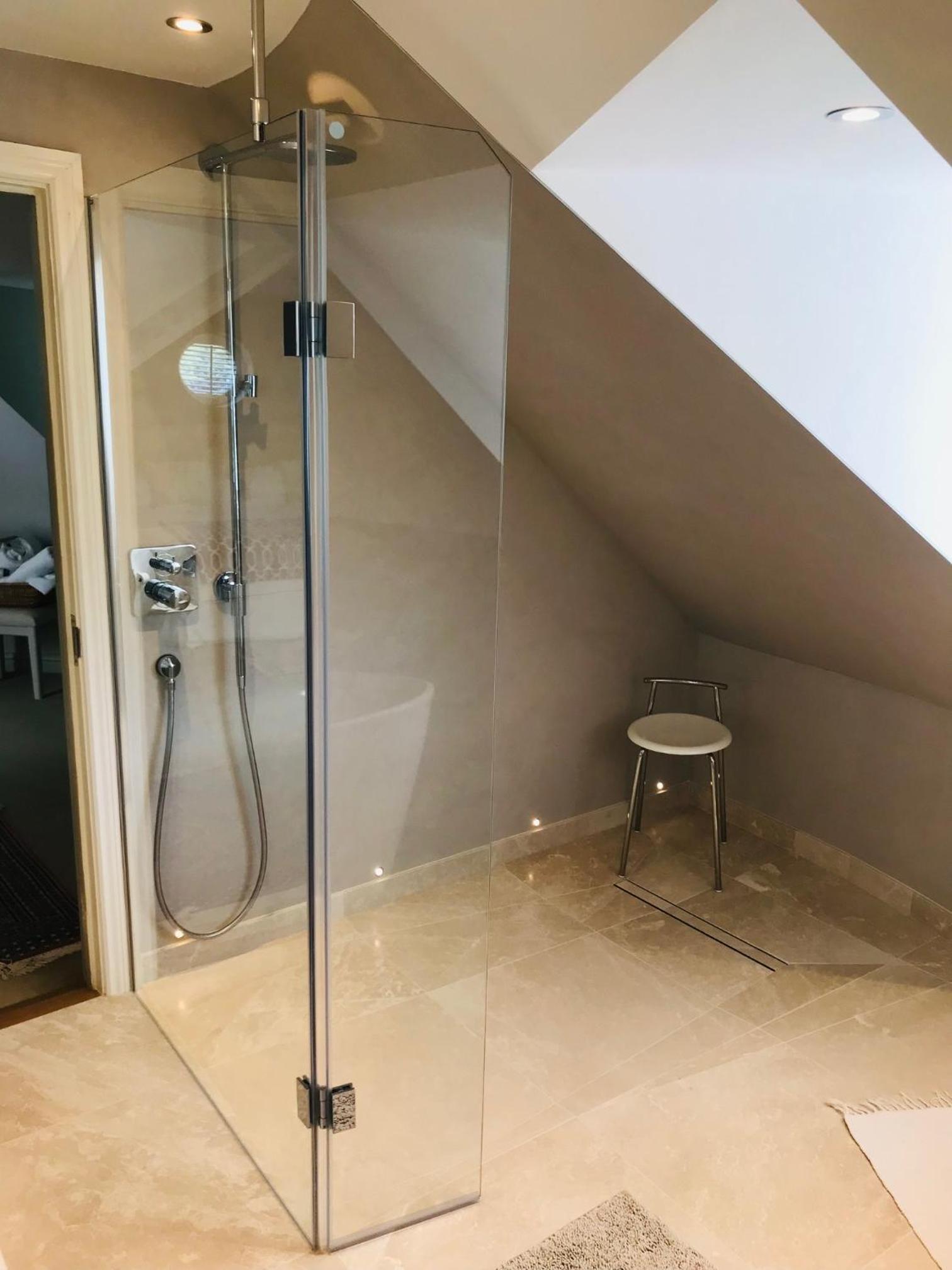 Deluxe Double Room with Bath - First Floor photo 3