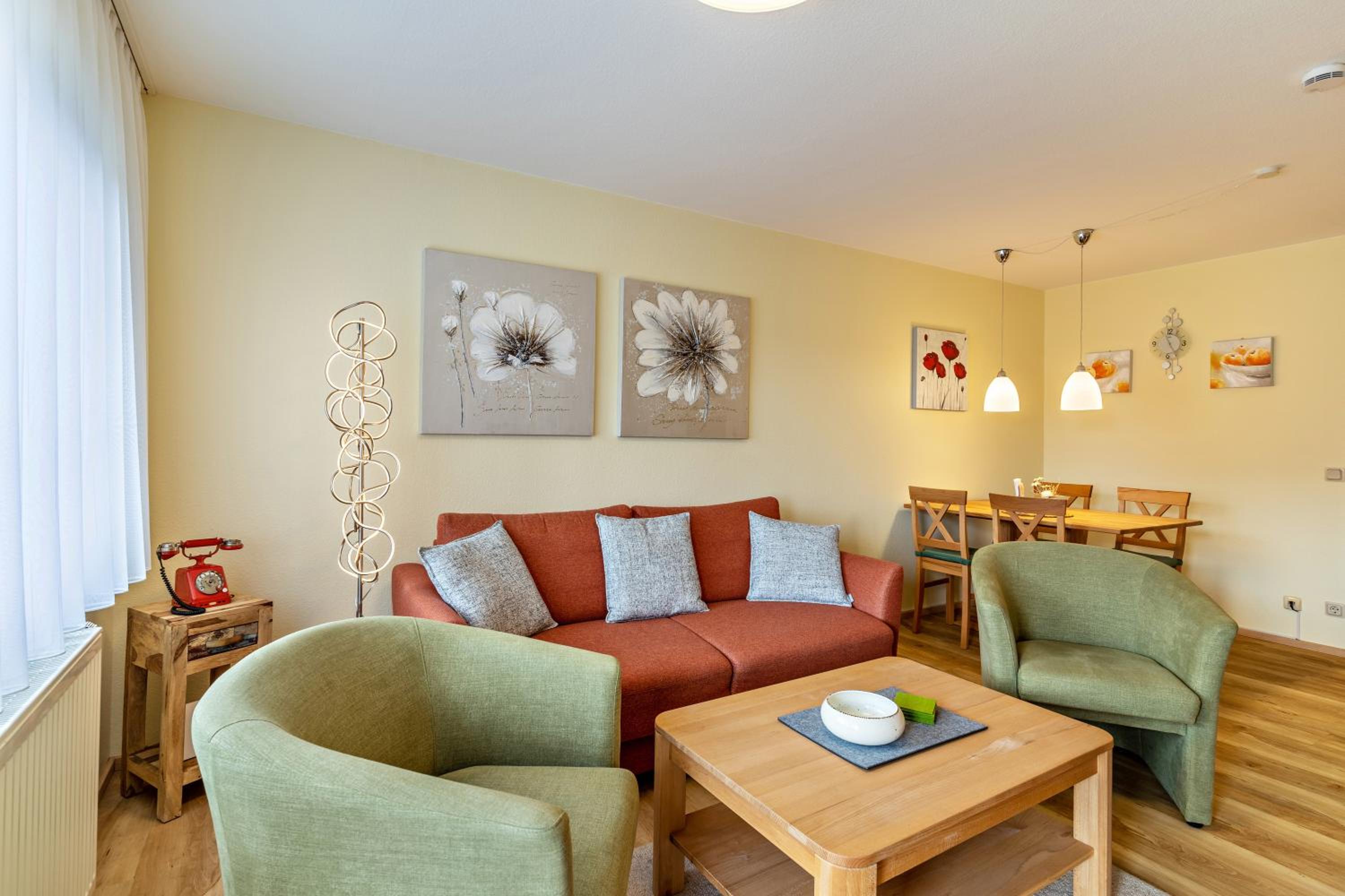 One-Bedroom Apartment with Garden View photo 2