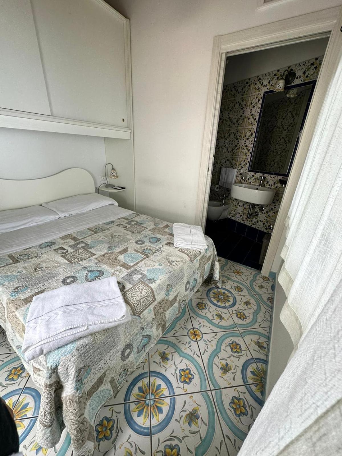 Standard Single Room With Sea View photo 1