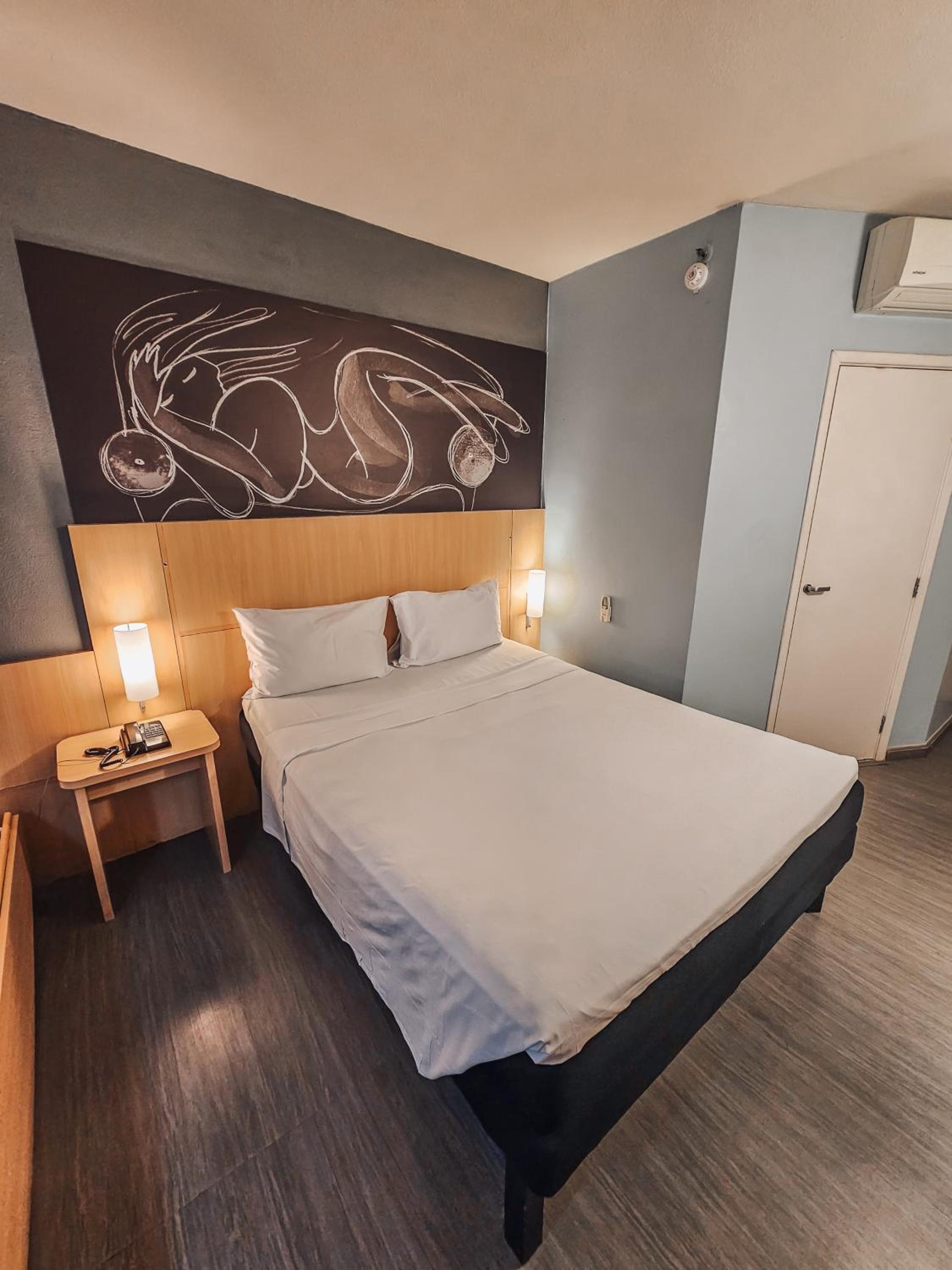 Standard Double Room - Photo 4