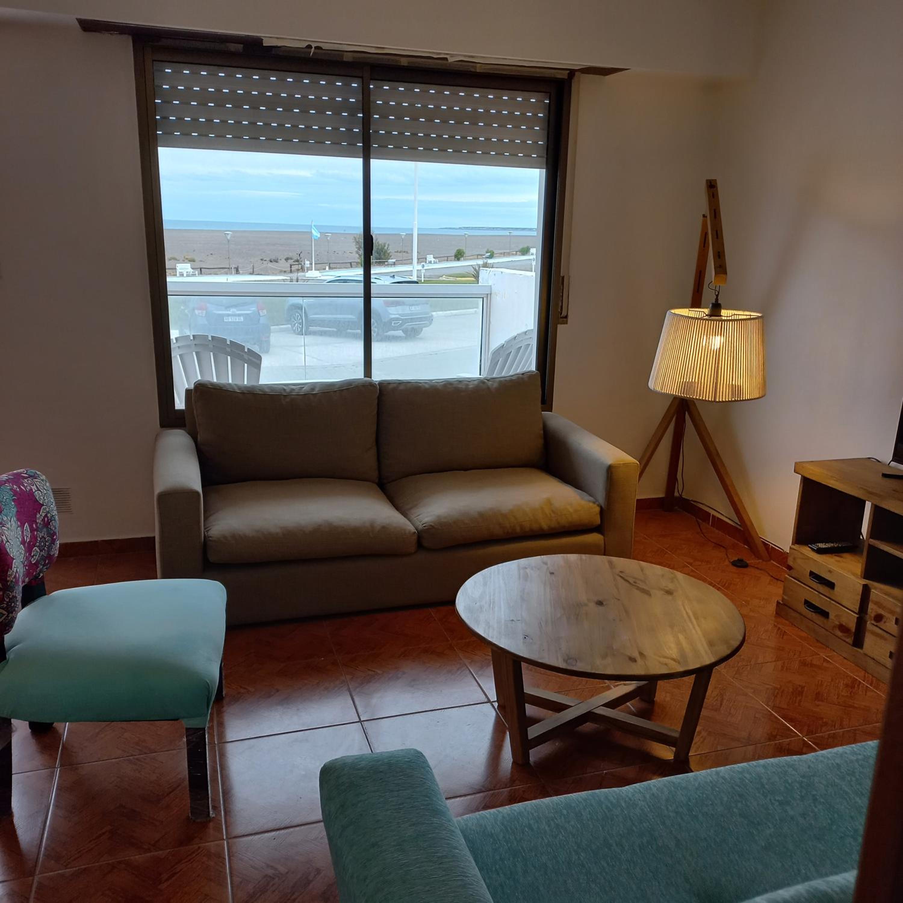 One-Bedroom Apartment photo 2