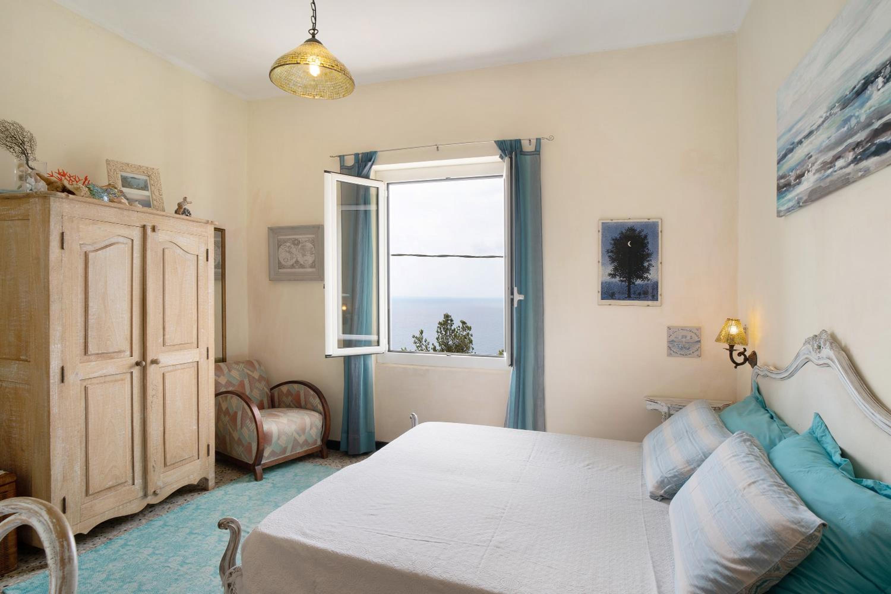 Two-Bedroom Deluxe Apartment with Ocean View