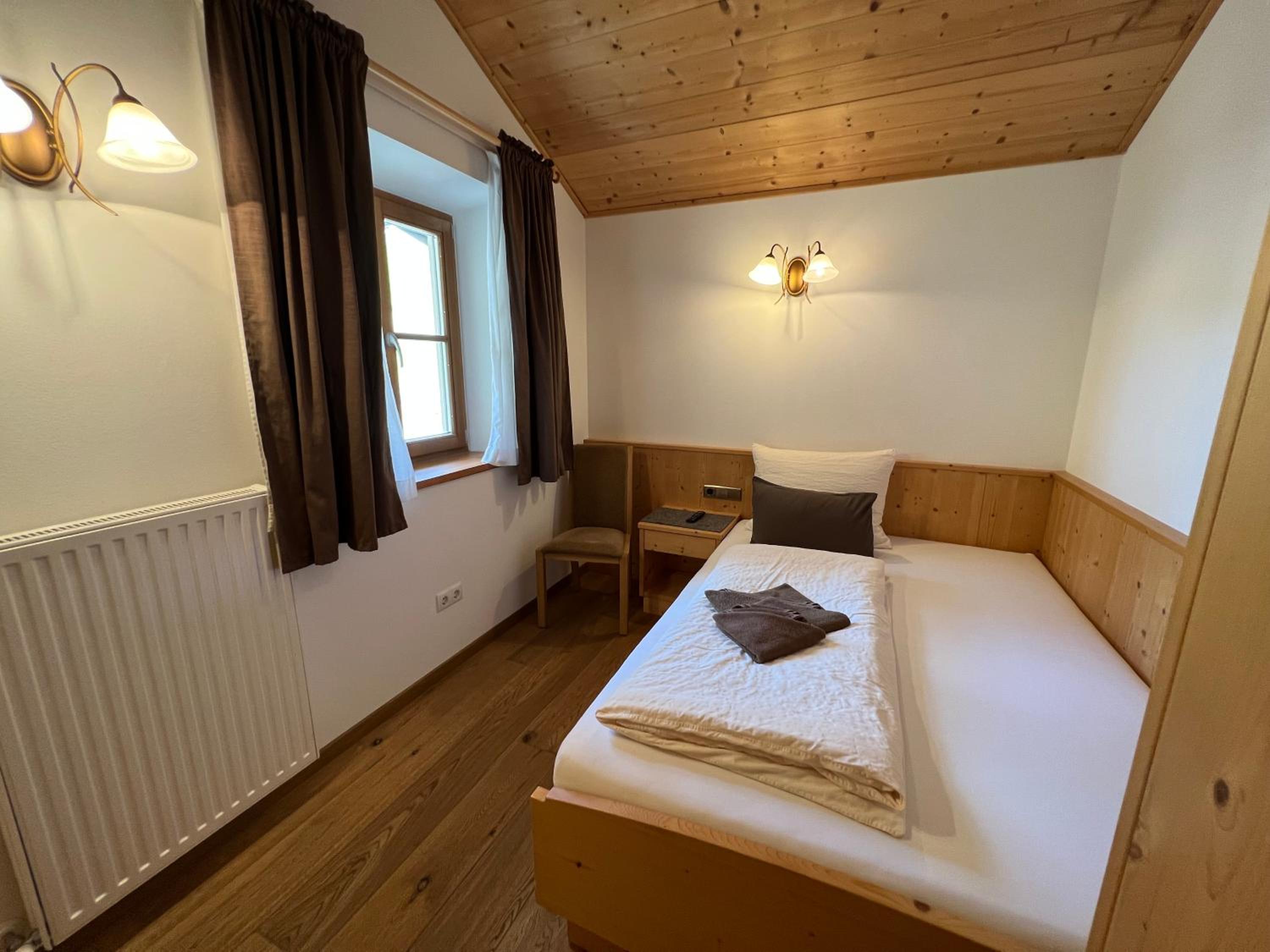 Small Double Room photo 2