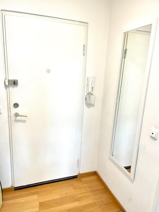 Apartment With Lake View photo 3