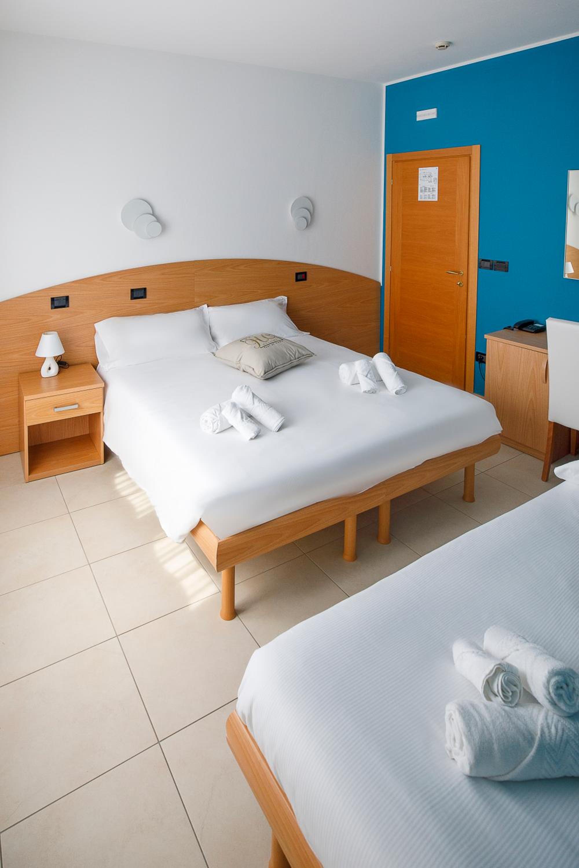 Triple Room photo 2