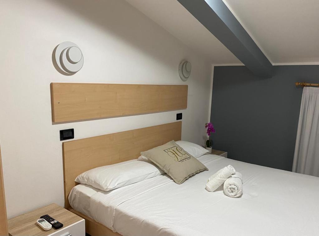Economy Double Room photo 3