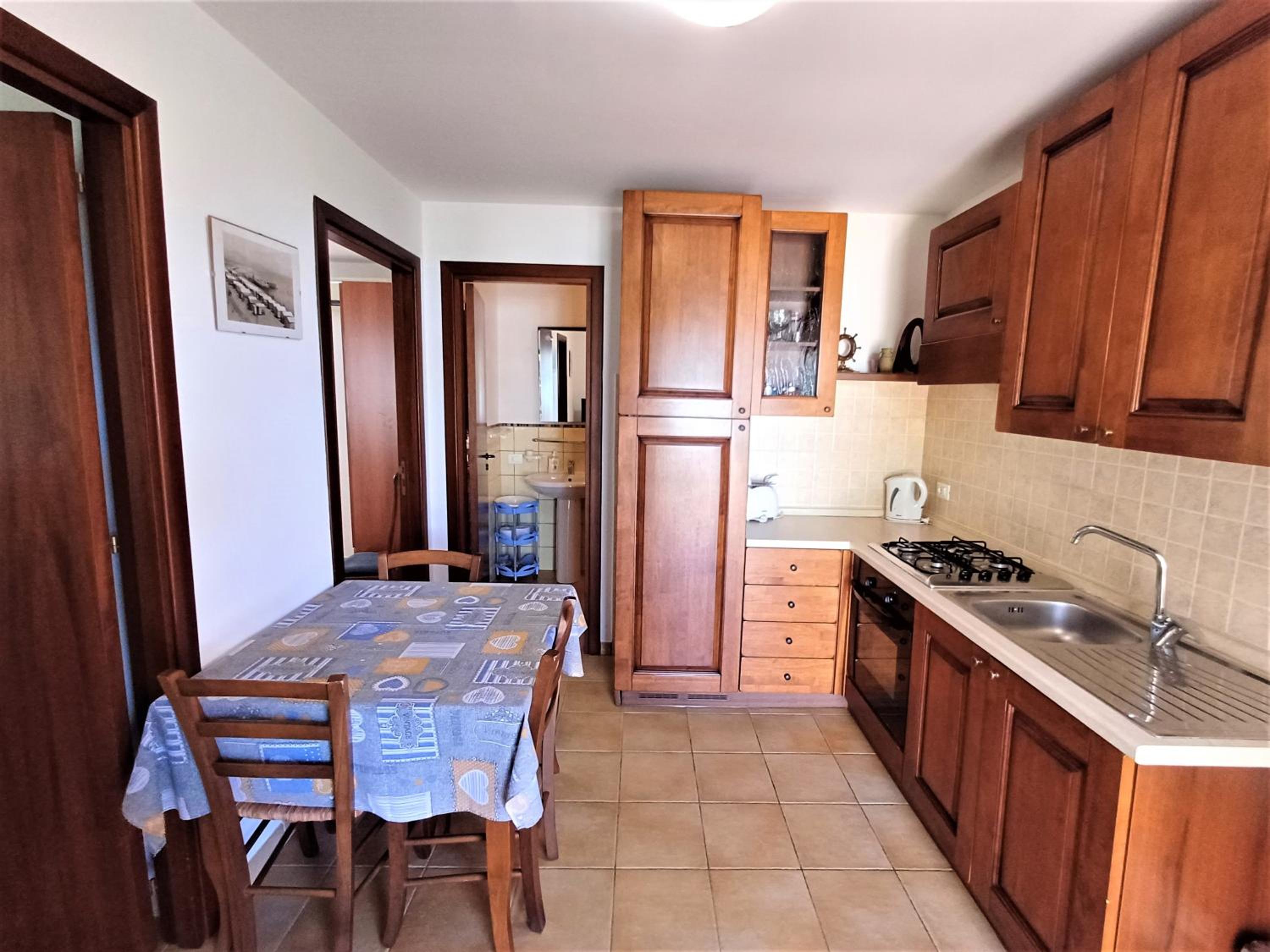 Two-Bedroom Apartment - Photo 9