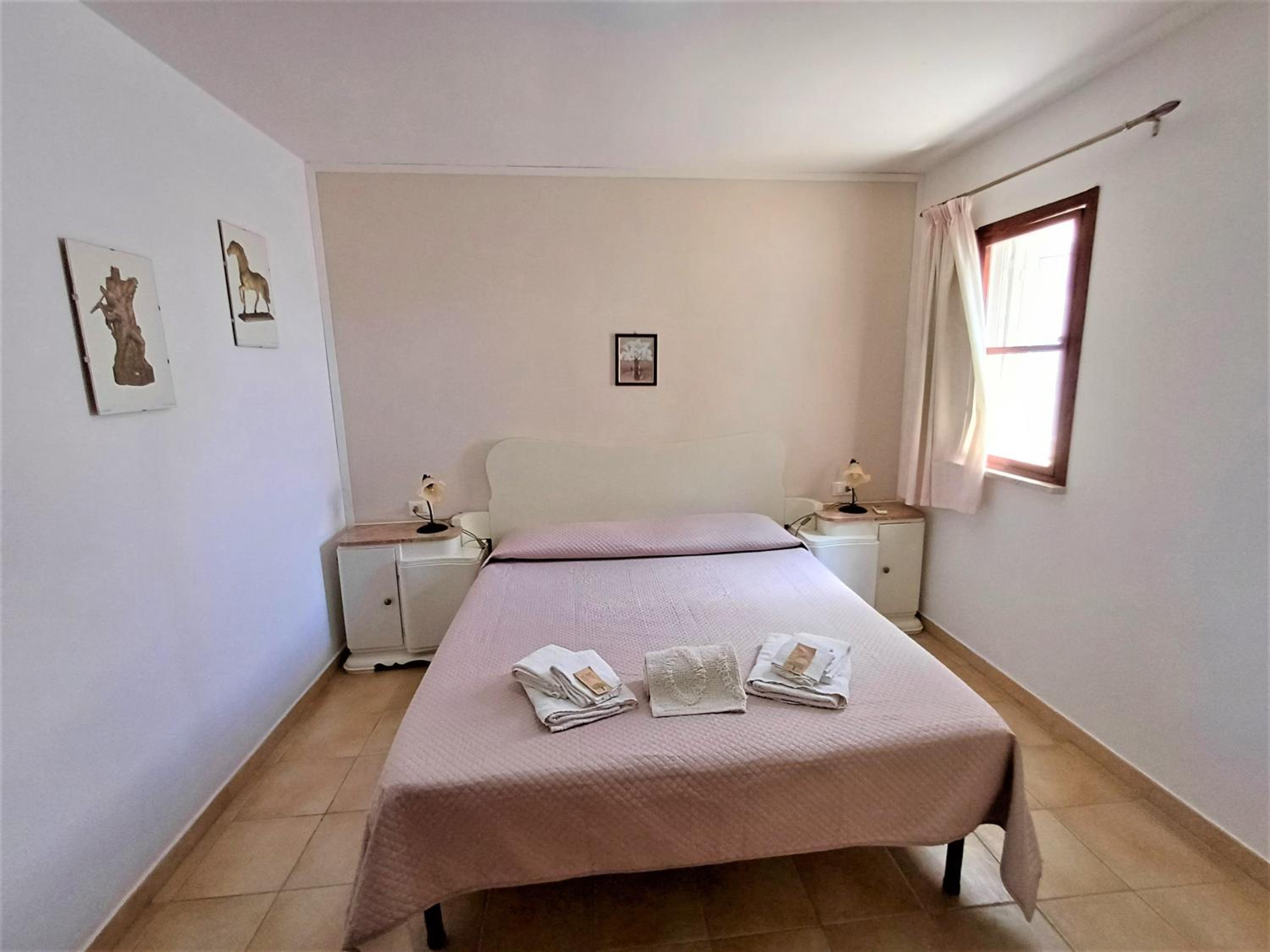 Two-Bedroom Apartment - Photo 2