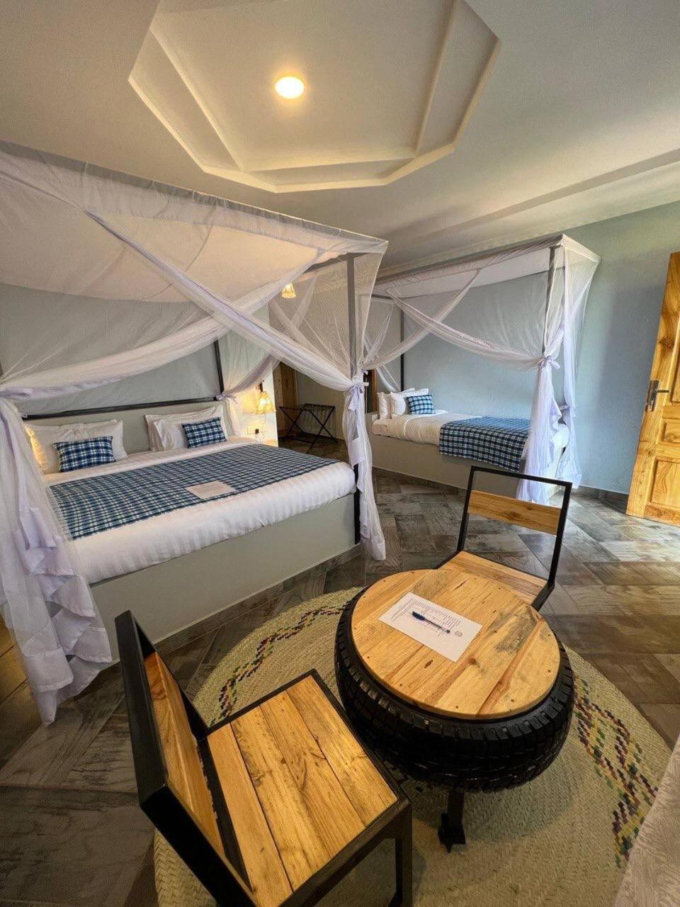 Standard Suite - Photo 1