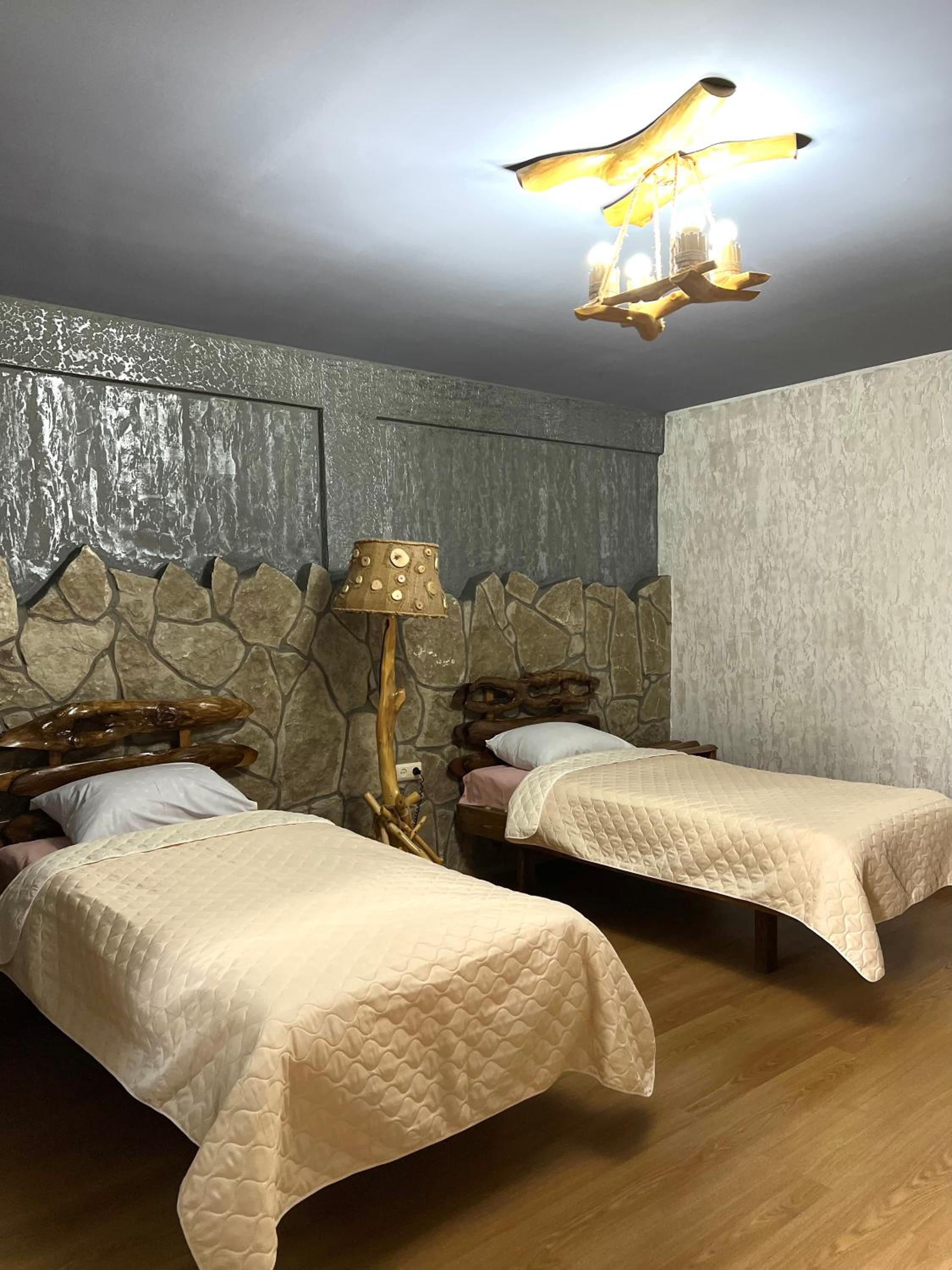 Twin Room with Private Bathroom photo 1