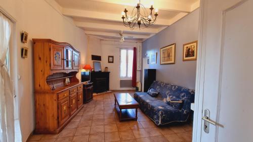 One-Bedroom House photo 2