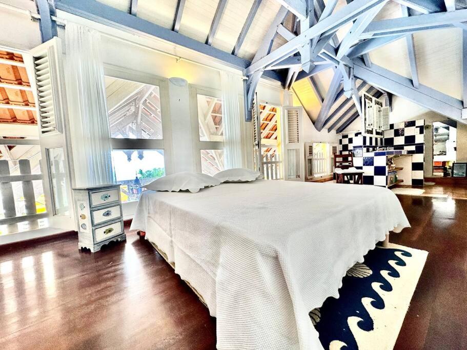 Villa photo 2