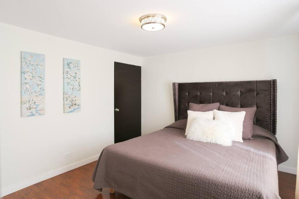 Two-Bedroom Apartment photo 2