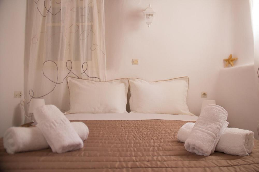 One-Bedroom Apartment with Sea View