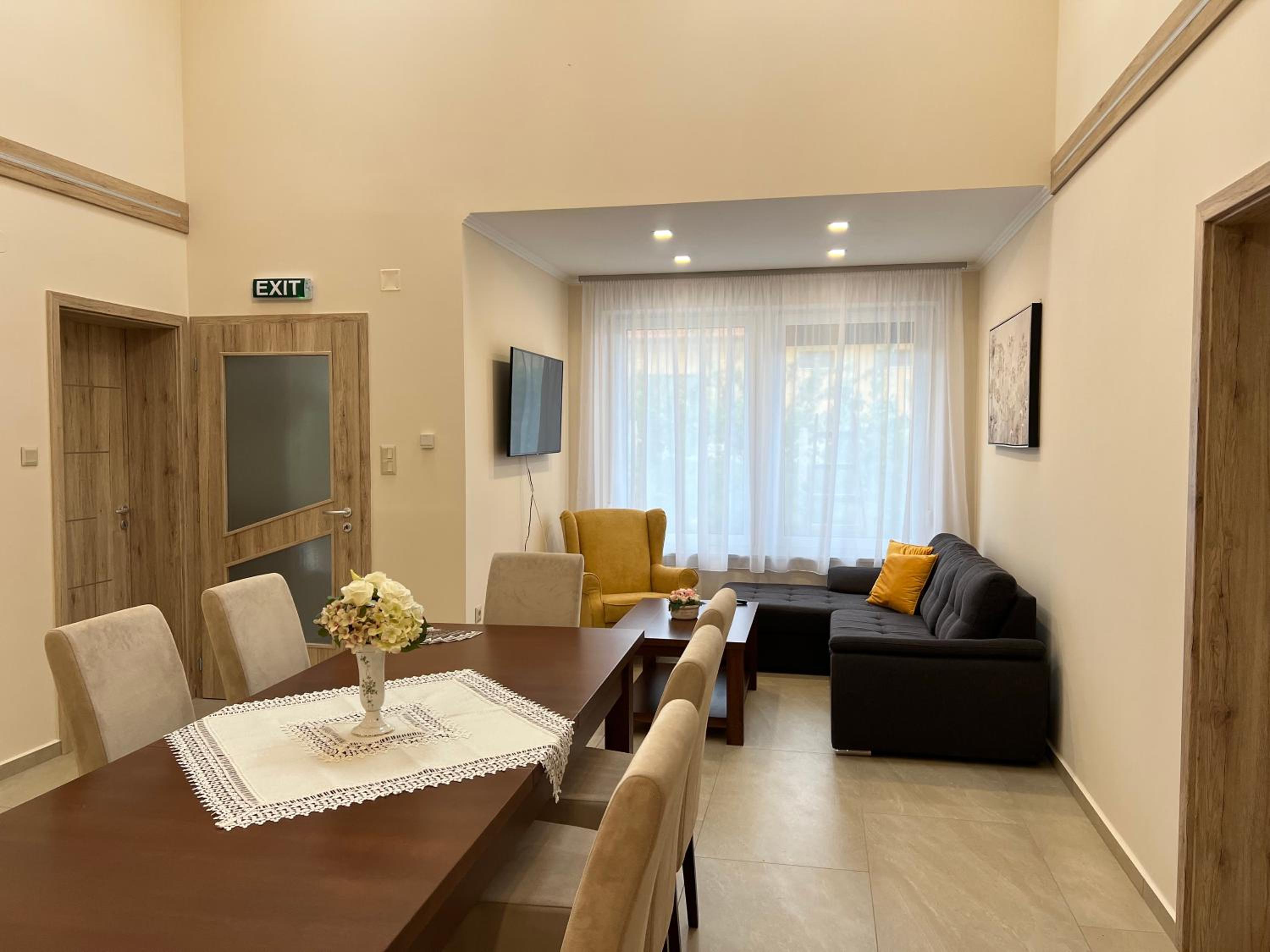 Villa photo 1