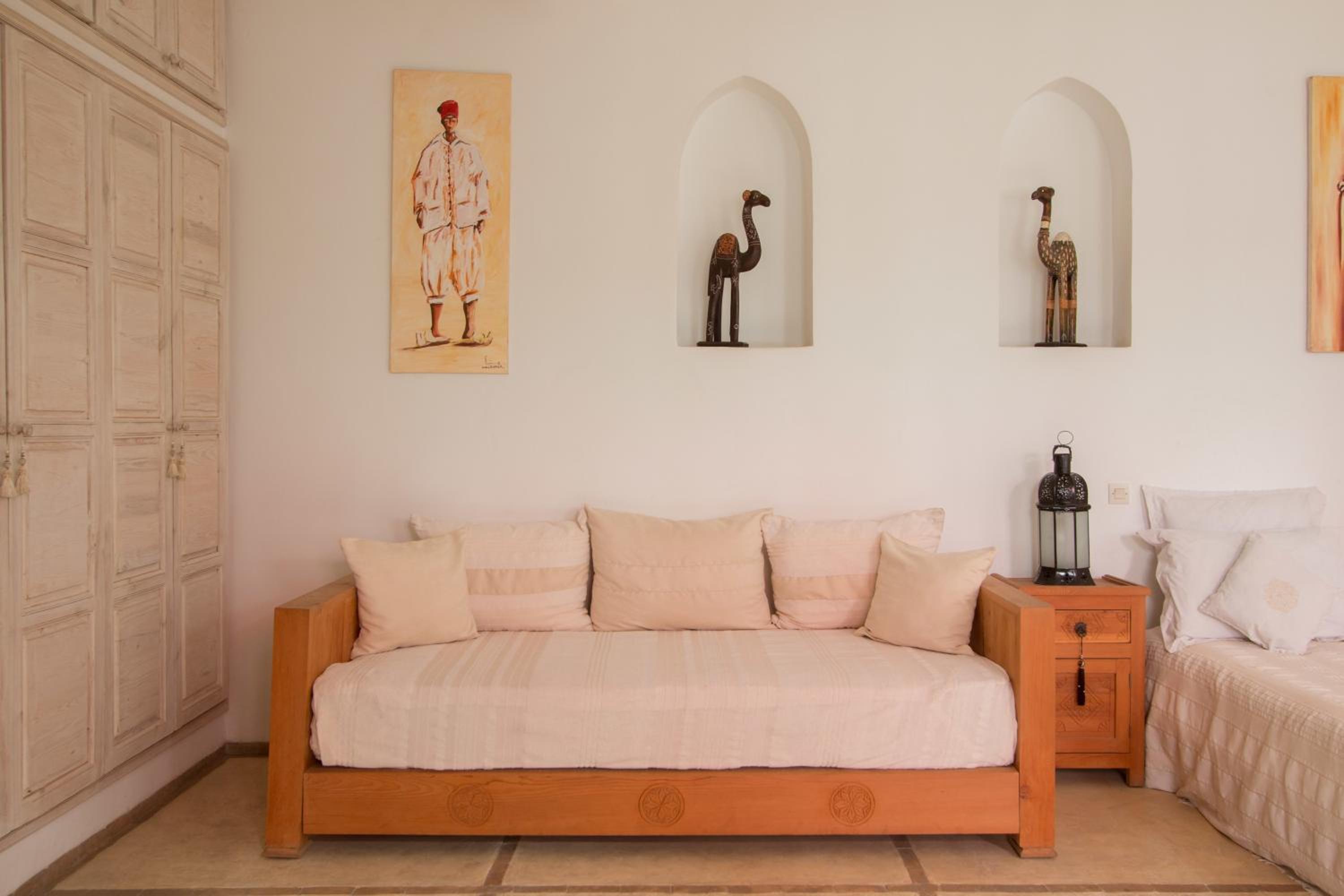 Triple Suite - Photo 7