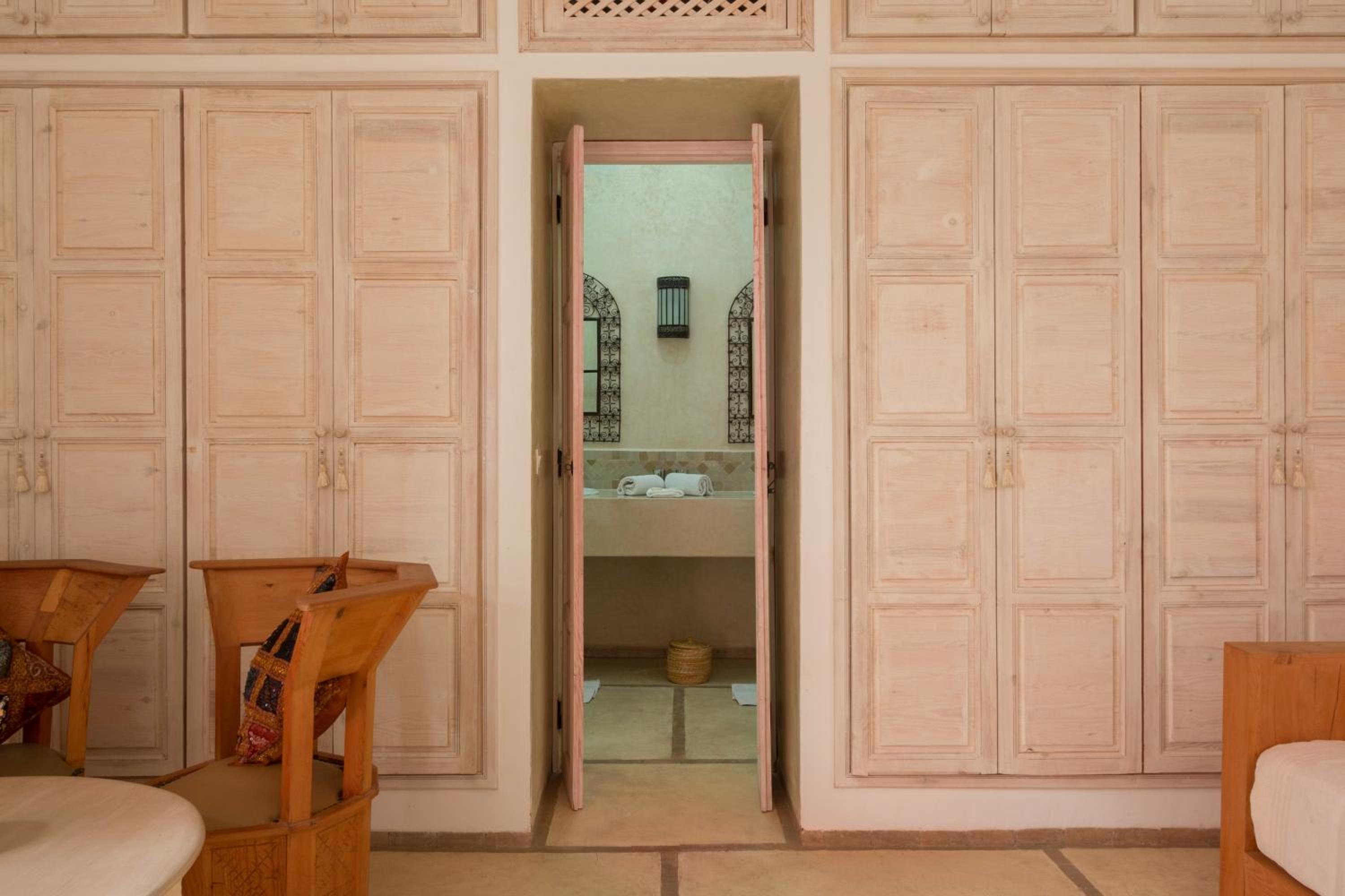 Triple Suite - Photo 11