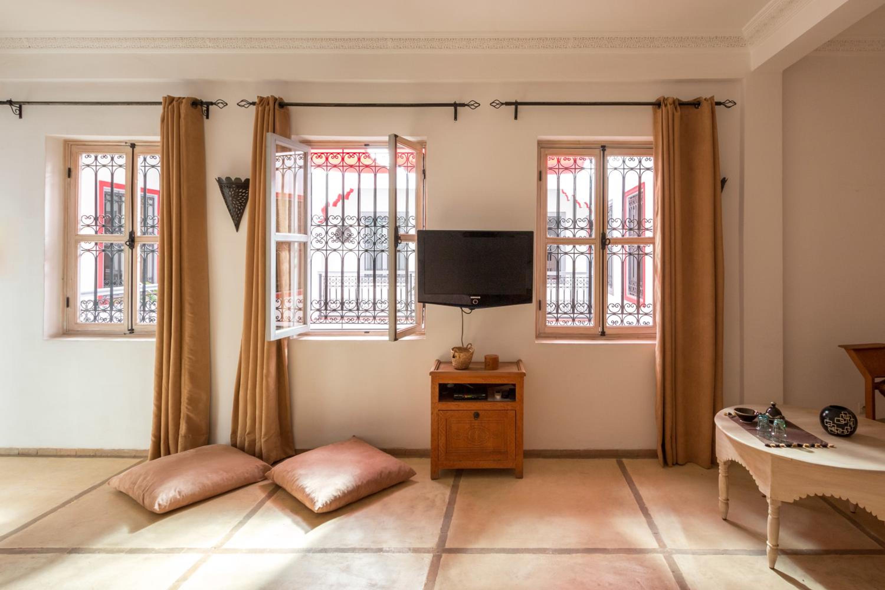 Triple Suite - Photo 5