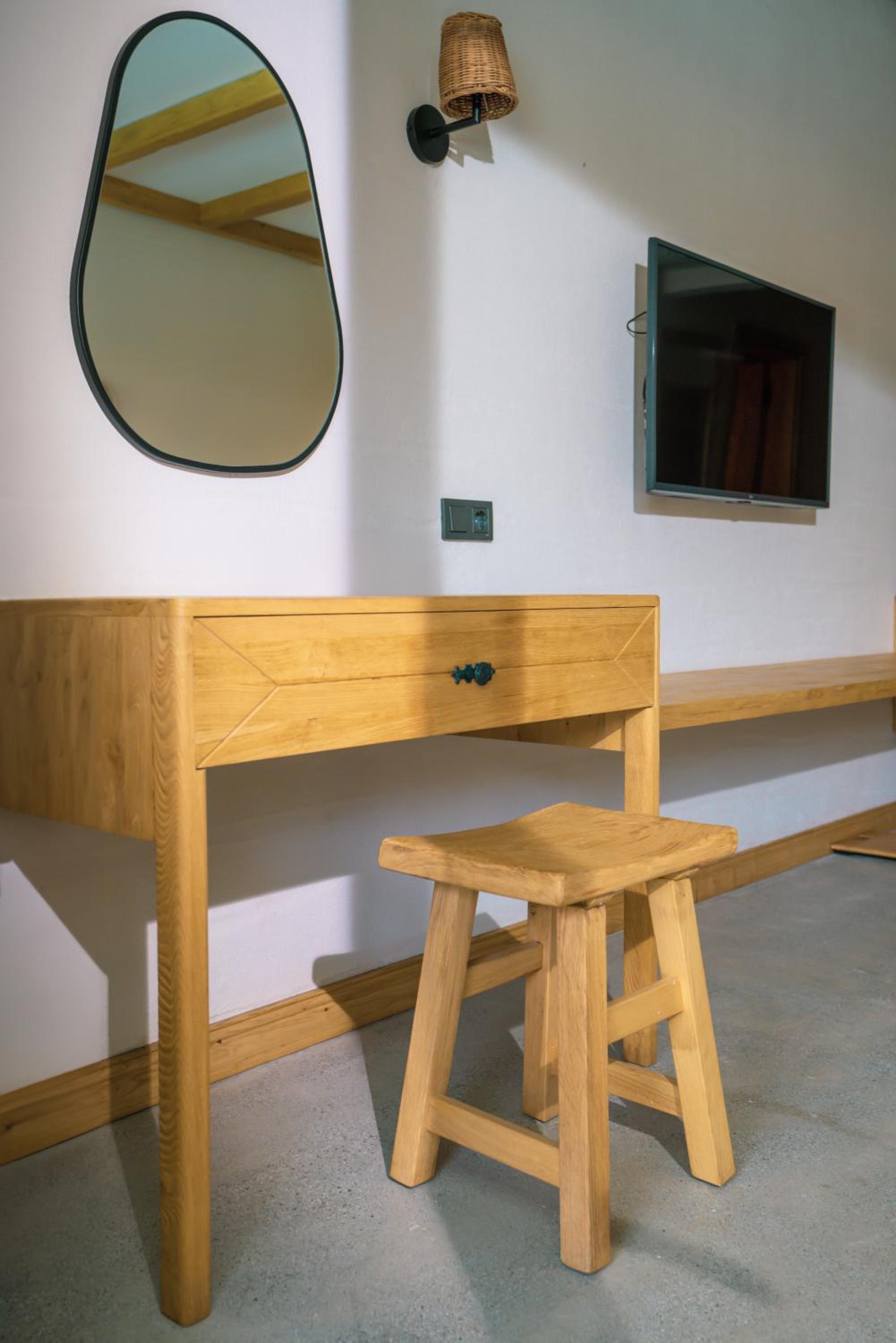 Twin Room with Swimming Pool Access - Photo 2