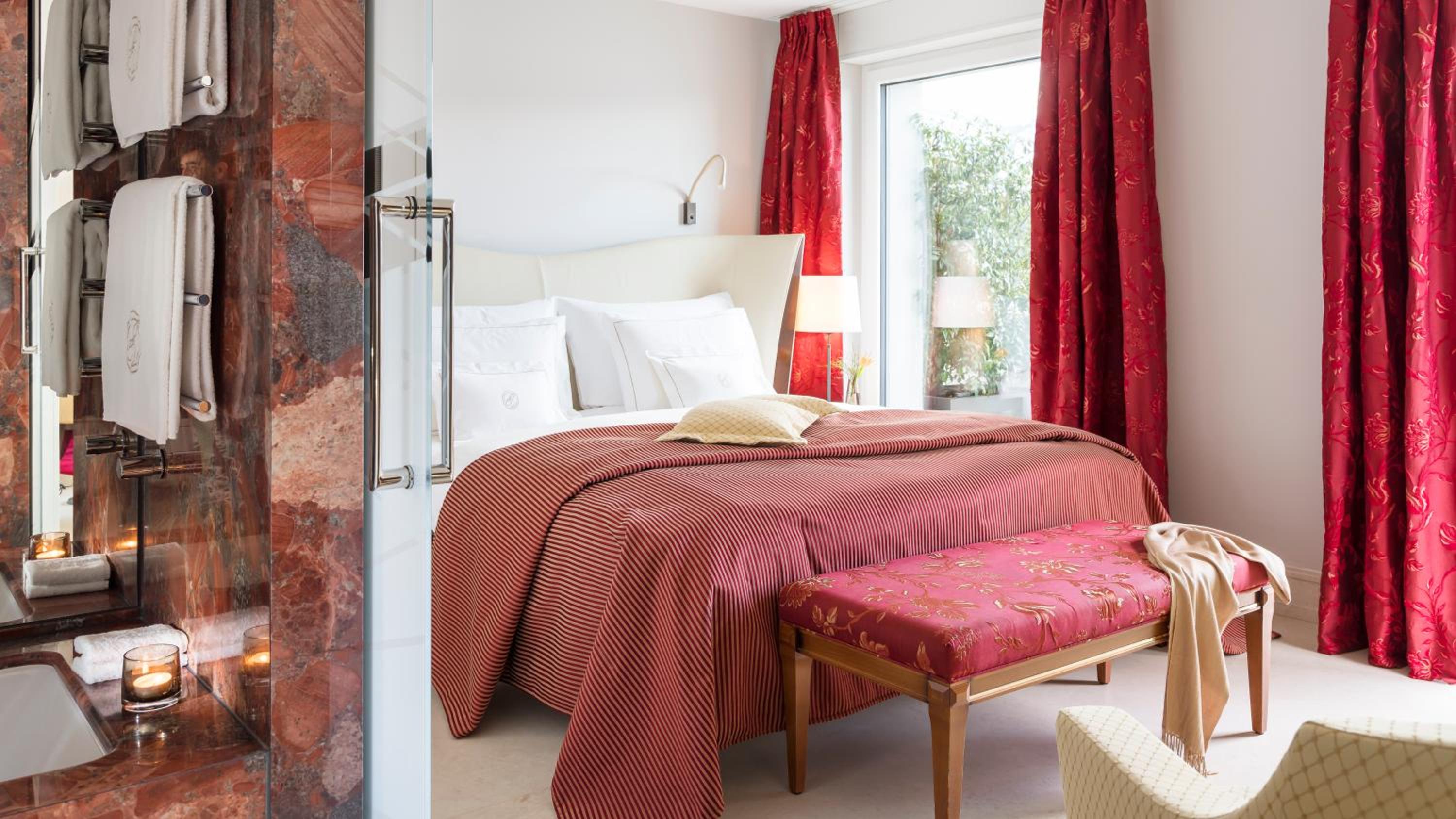 Deluxe Junior Suite with Lake View - Photo 4
