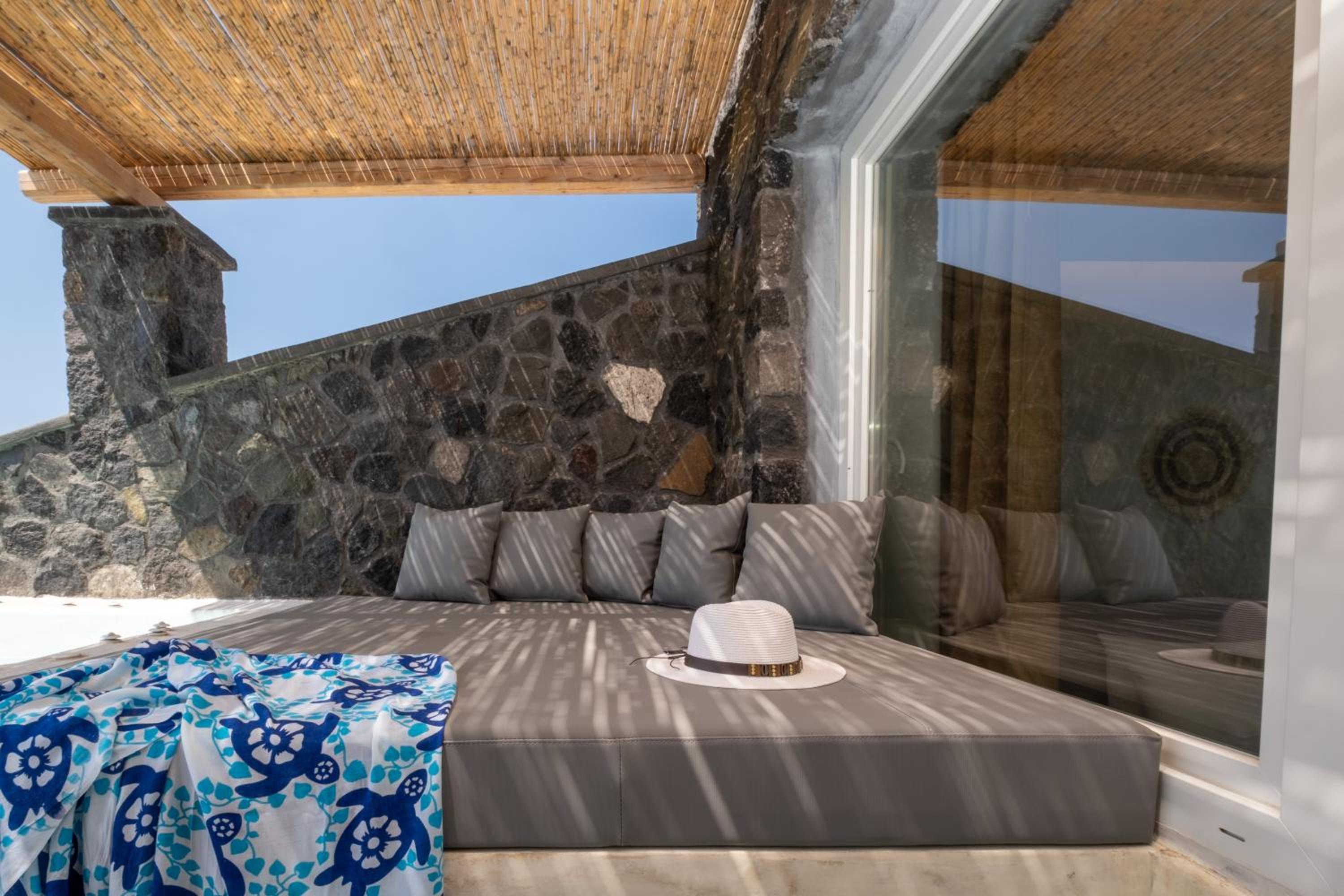 Junior Suite with Sea View - Photo 10